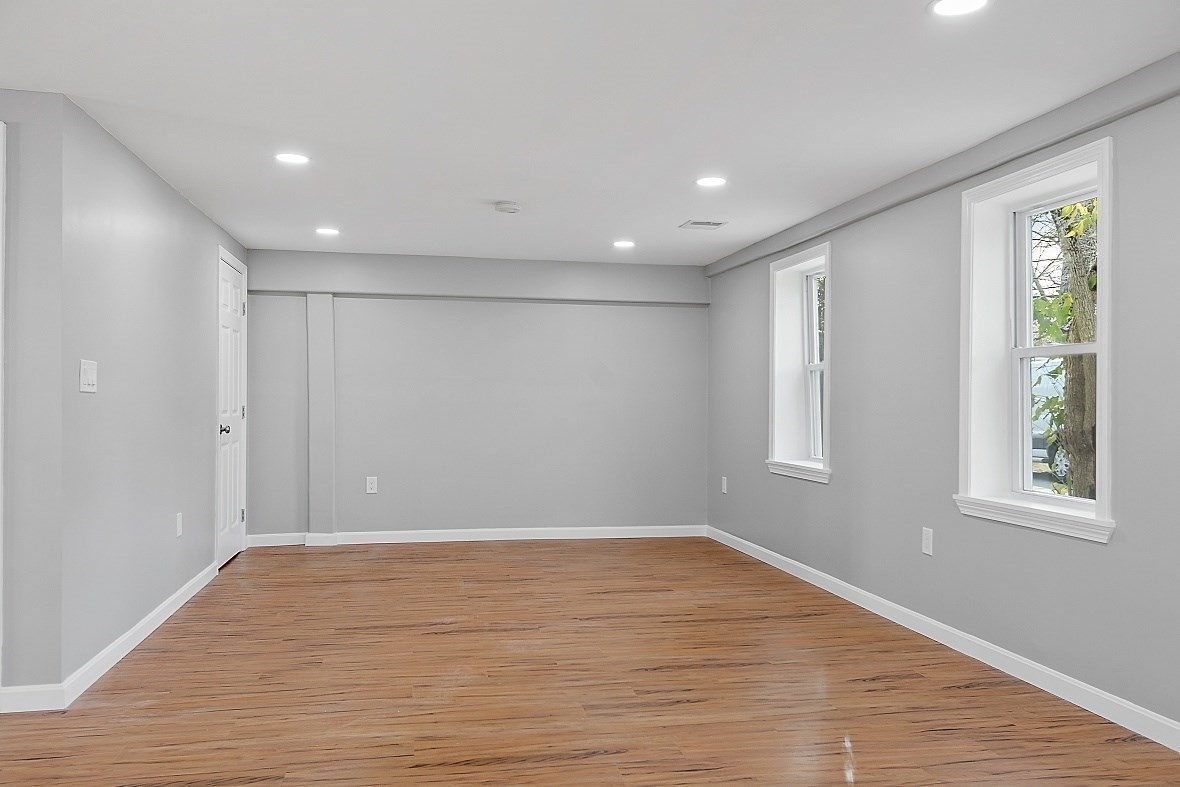 135 Cumberland Ave, Attleboro, MA 02703 - Image 16