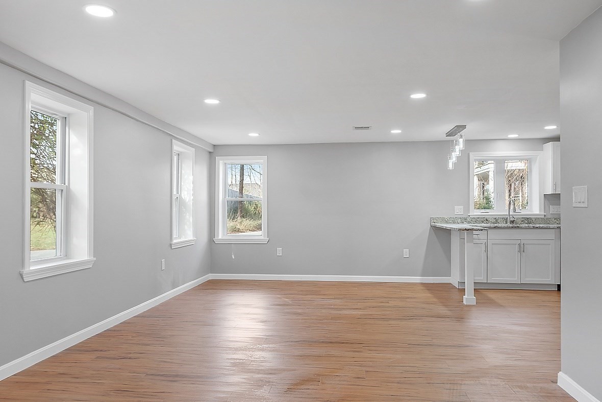 135 Cumberland Ave, Attleboro, MA 02703 - Image 18