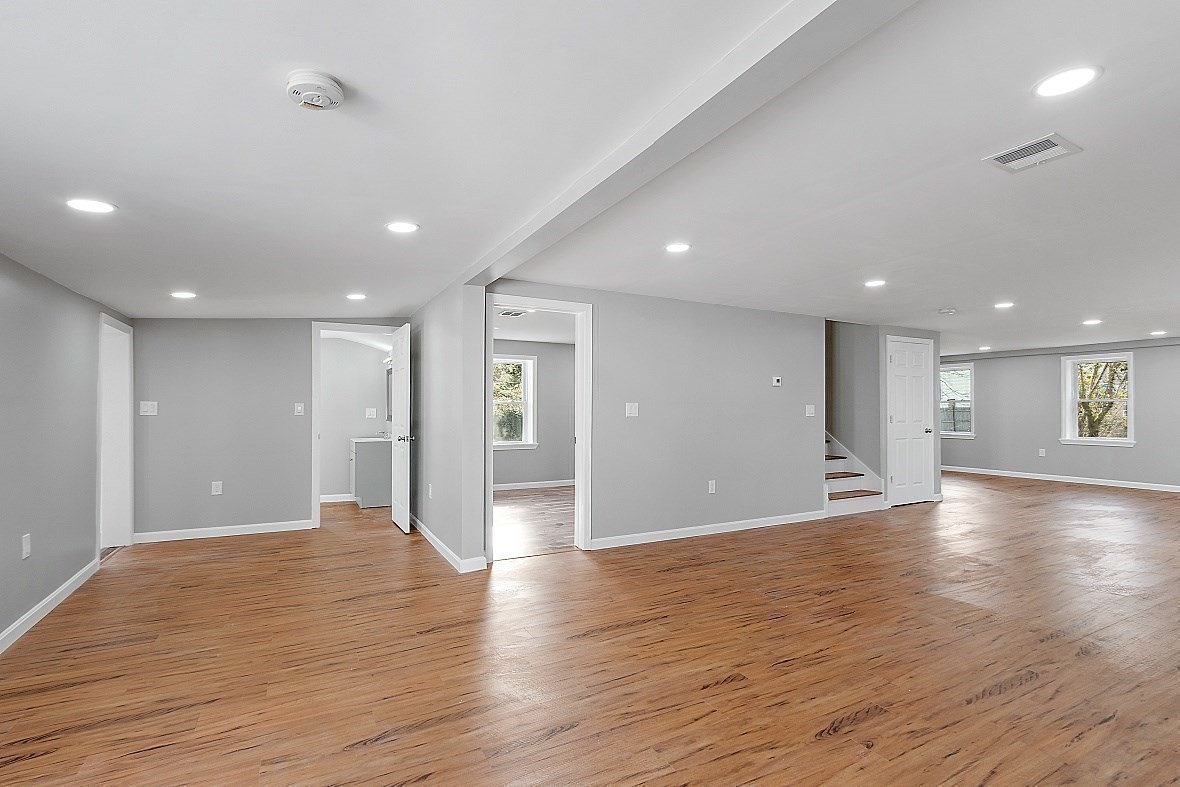 135 Cumberland Ave, Attleboro, MA 02703 - Image 19