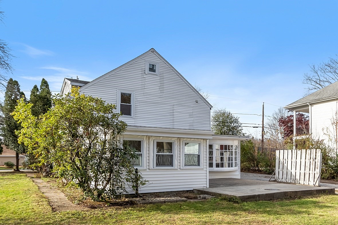 135 Cumberland Ave, Attleboro, MA 02703 - Image 4