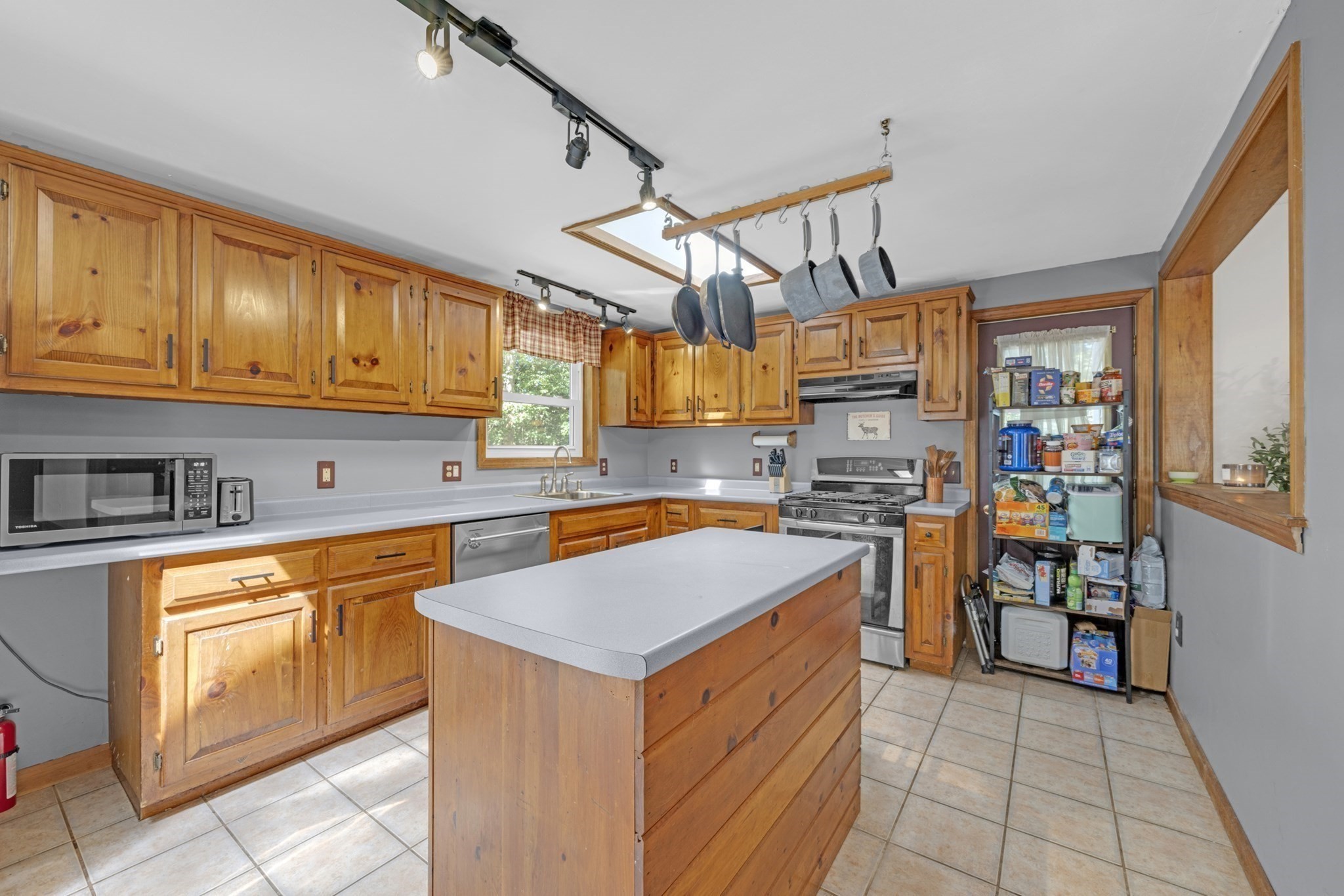 73 New Boston Rd, Sturbridge, MA 01566 - Image 8
