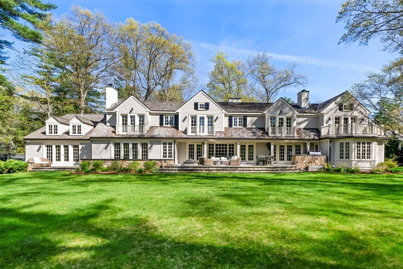 12 Winding River Circle, Wellesley, MA 02482 - Image 2