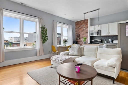 705 Massachusetts Ave.,, Apt U: 8