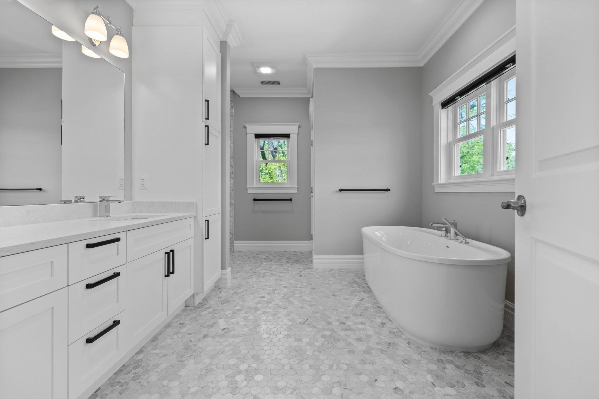 1 Farwell Cir, Newton, MA 02460 - Image 6