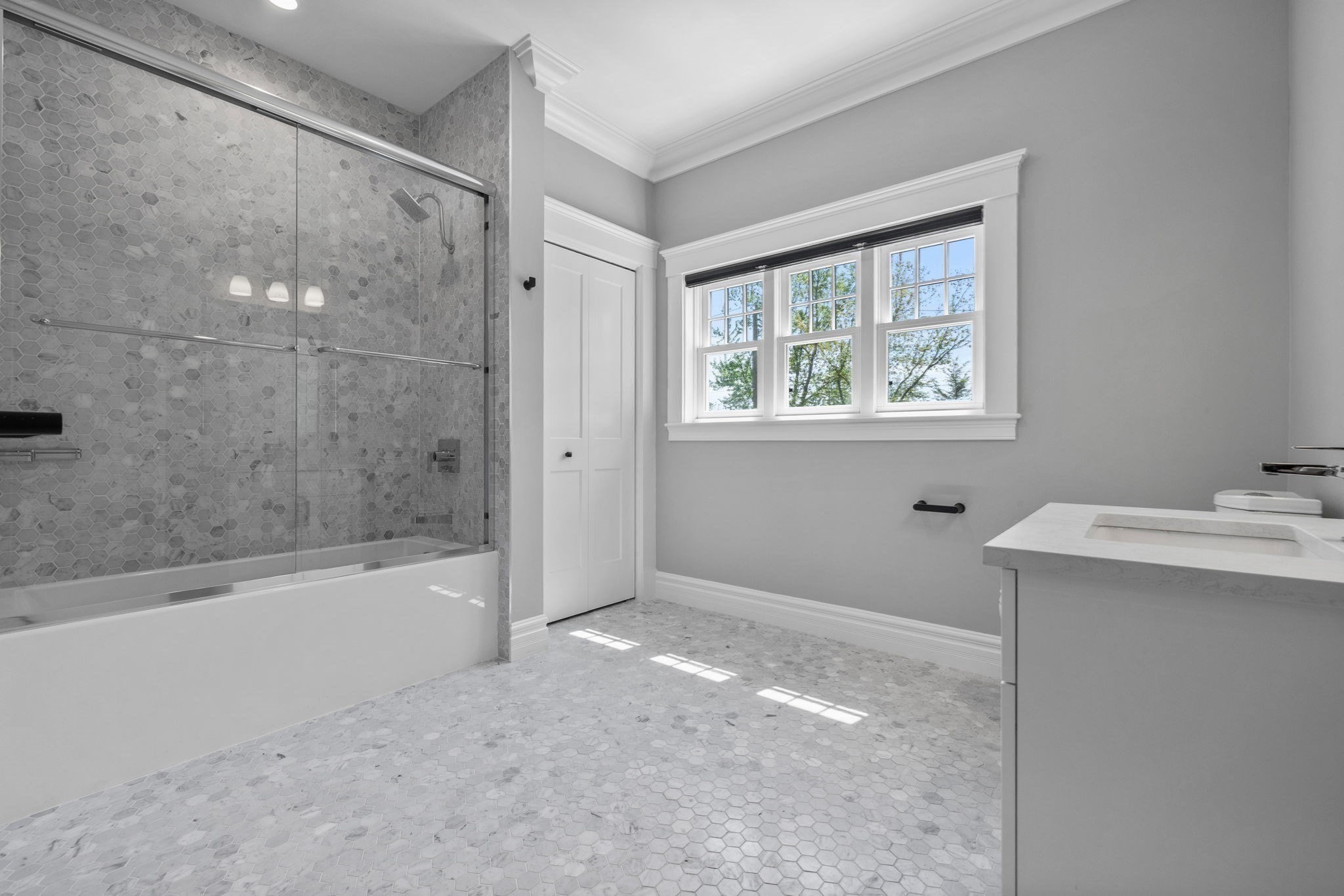 1 Farwell Cir, Newton, MA 02460 - Image 7