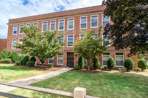 948 Main St, Apt 209