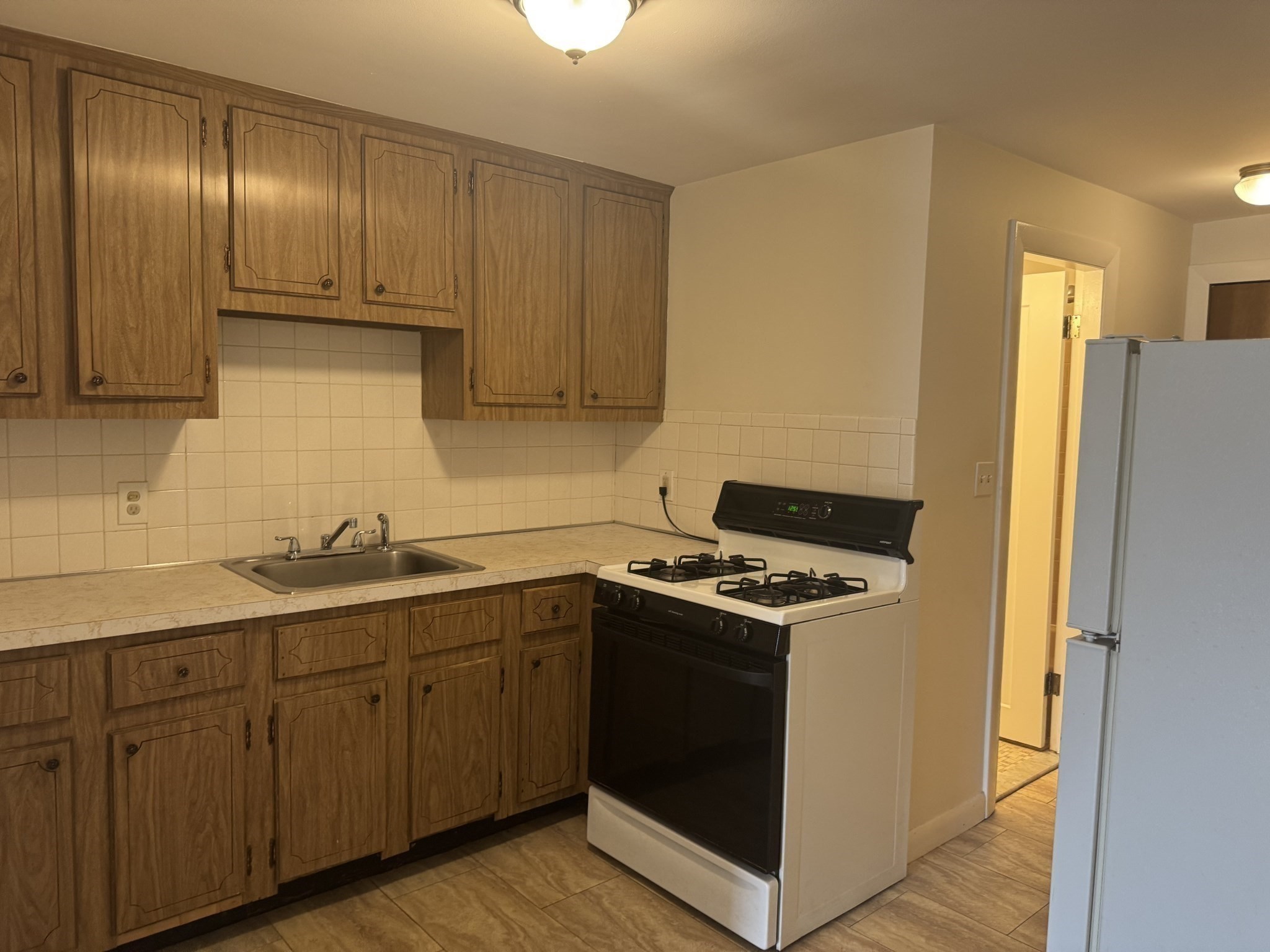 100 Magnolia Ave Unit 4, Lynn, MA 01904 - Image 12