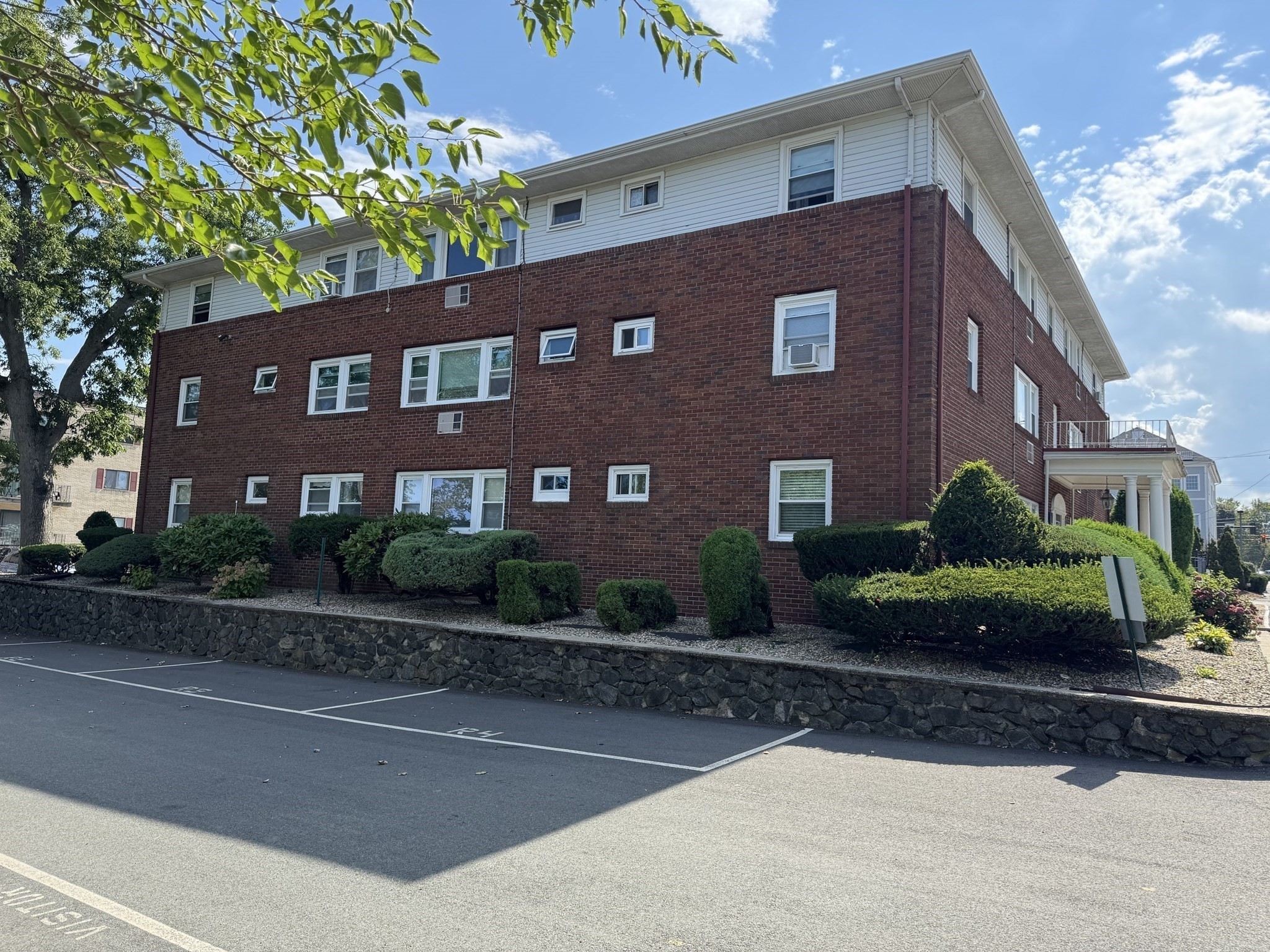 100 Magnolia Ave Unit 4, Lynn, MA 01904 - Image 3