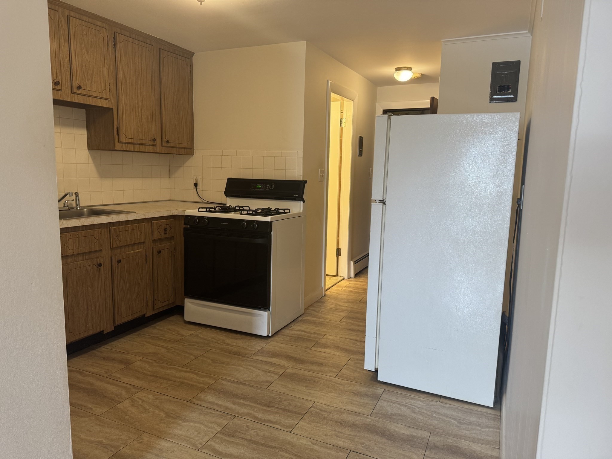 100 Magnolia Ave Unit 4, Lynn, MA 01904 - Image 10