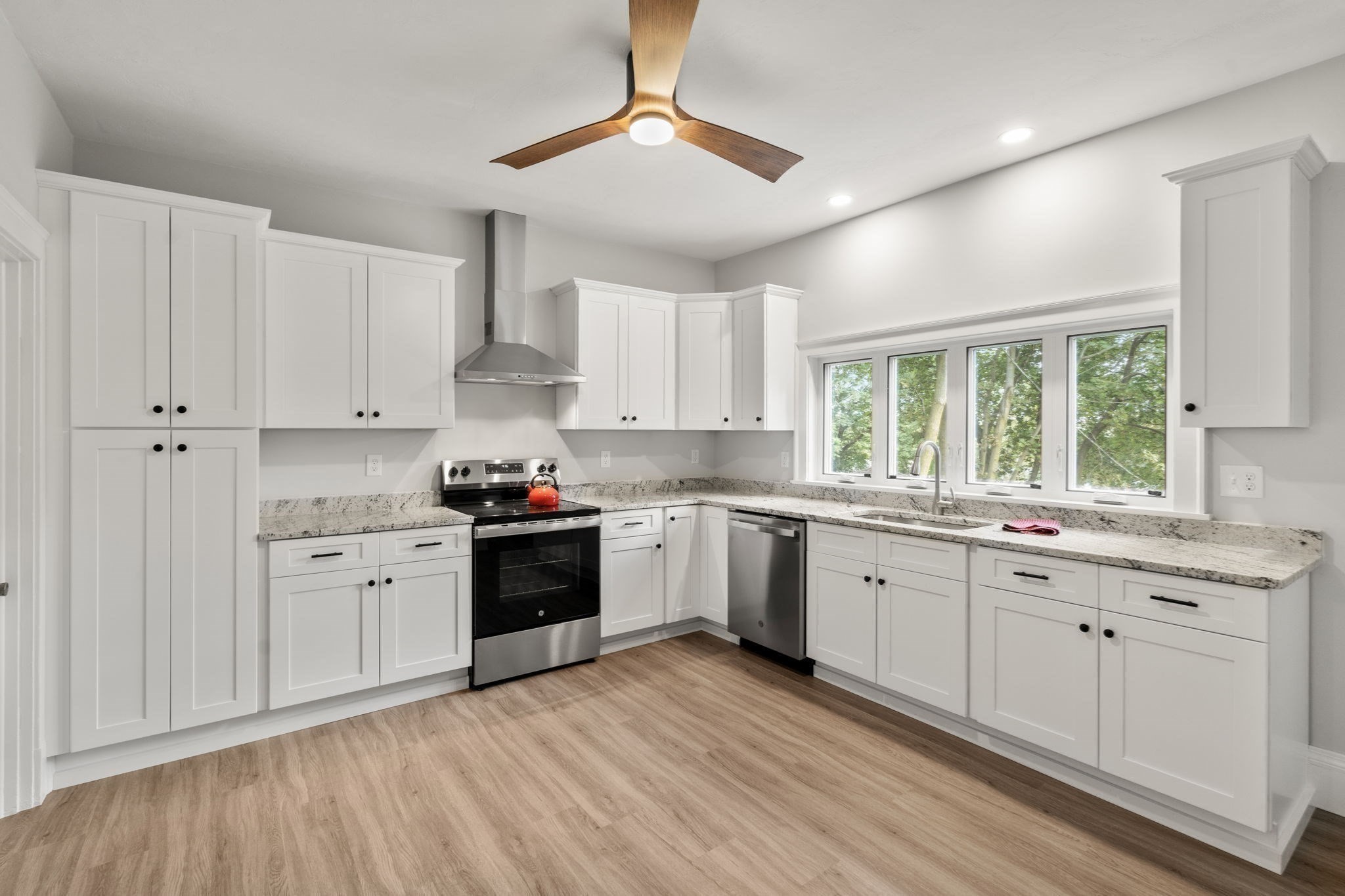 37 Kenwood Ave, Worcester, MA 01605 - Image 13