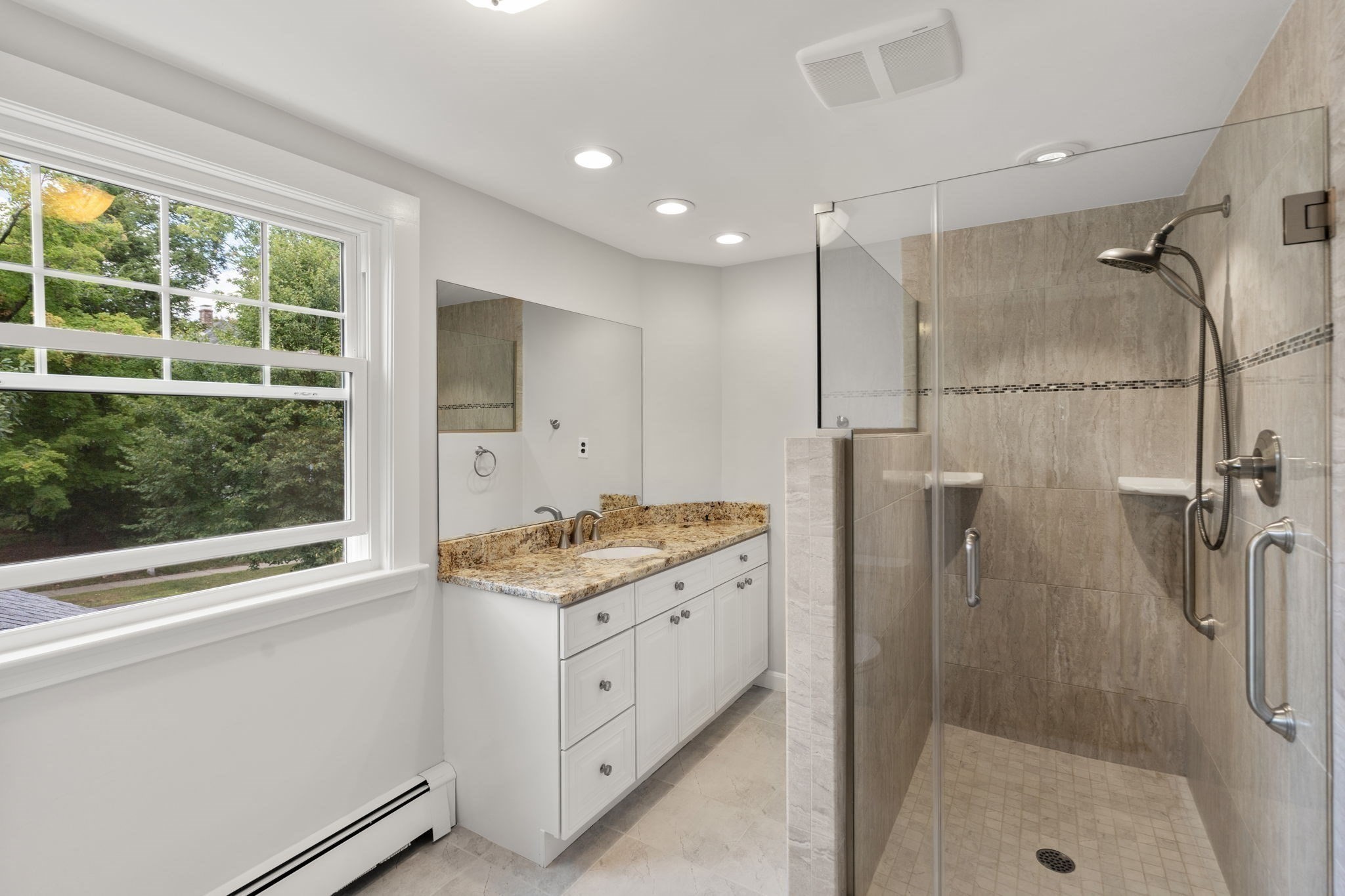 37 Kenwood Ave, Worcester, MA 01605 - Image 16