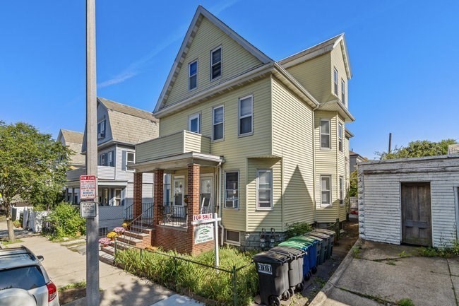 7 Rhode Island Ave, Somerville, MA 02145