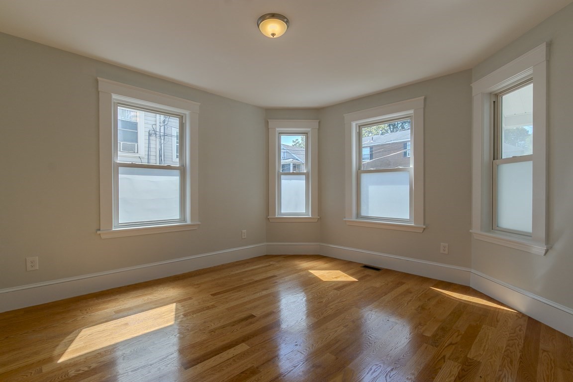 75 Glendower Rd, Roslindale, Boston, MA 02131 - Image 9