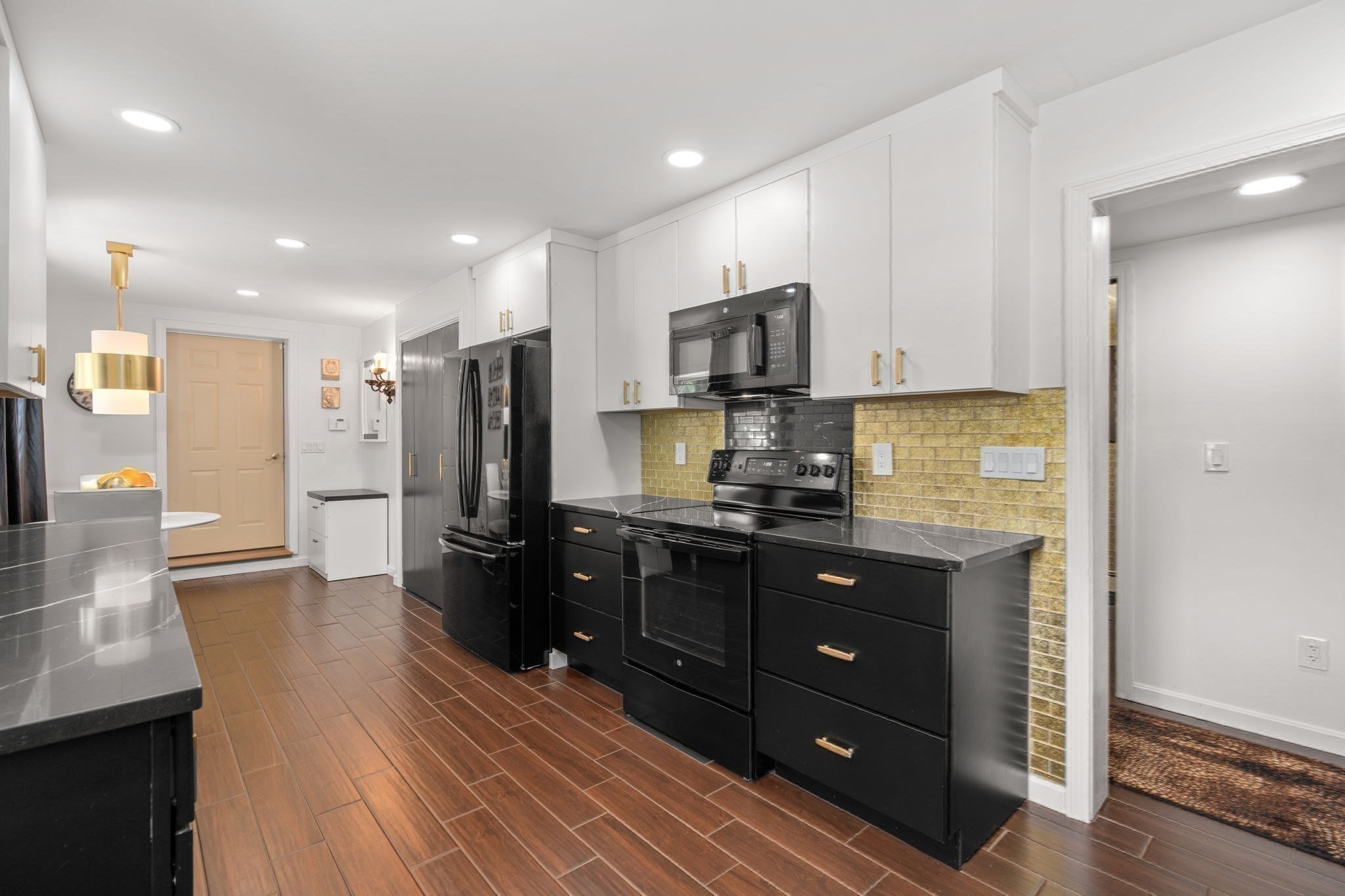 188 Atlantic Street, Gloucester, MA 01930 - Image 17