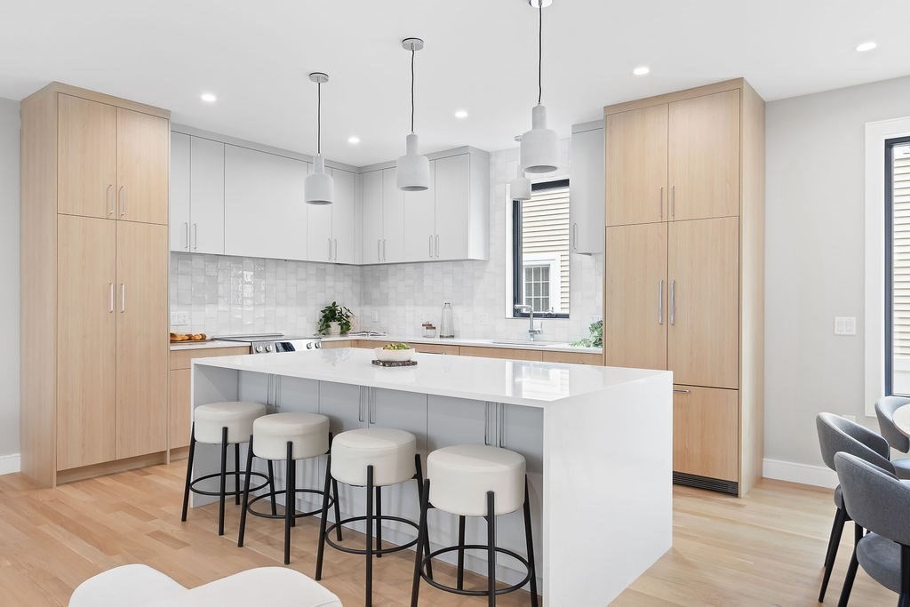 354 Linwood Ave Unit 1, Newton, MA 02460 - Image 2