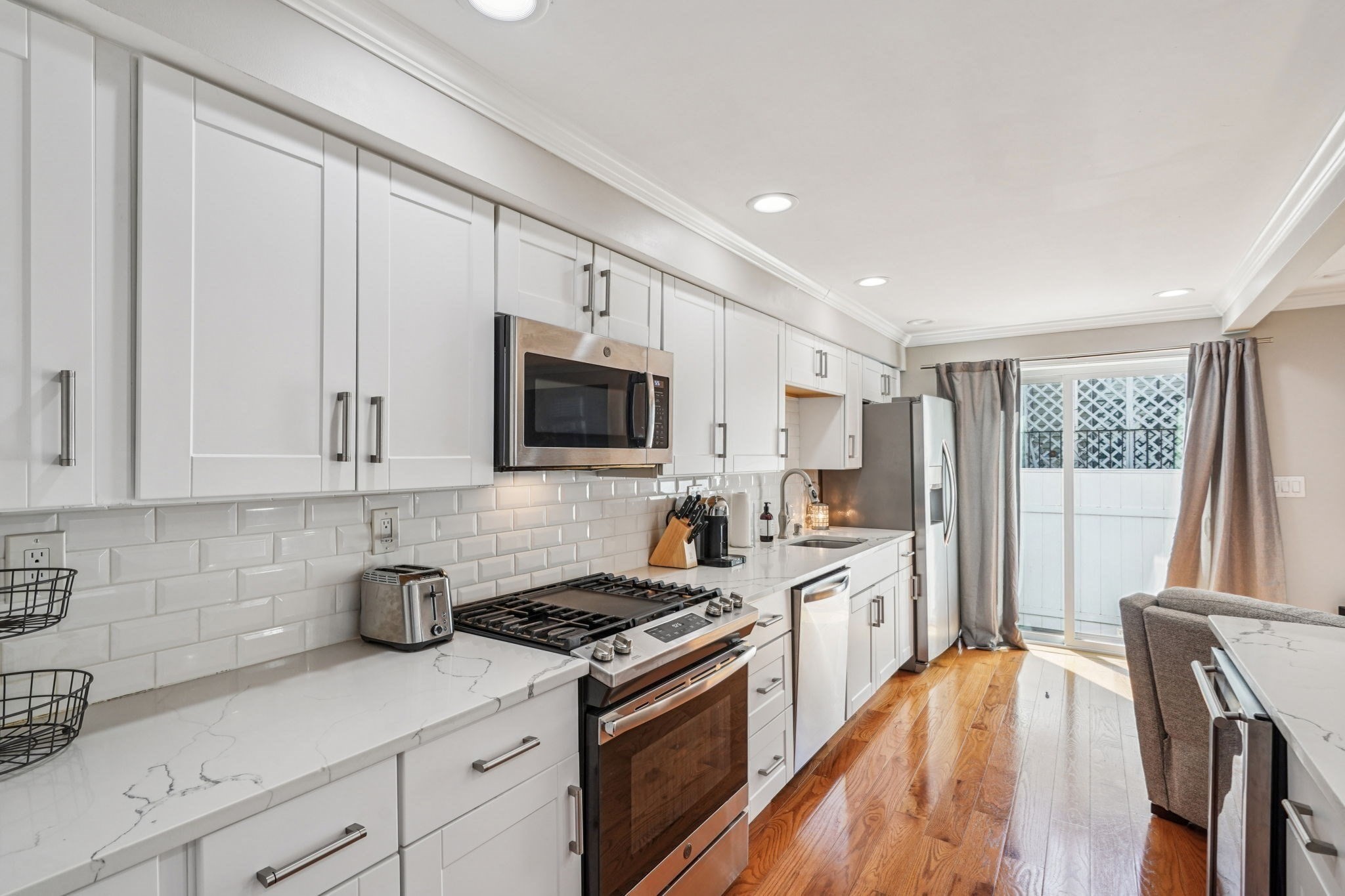 152 Saratoga St, East Boston, Boston, MA 02128 - Image 3