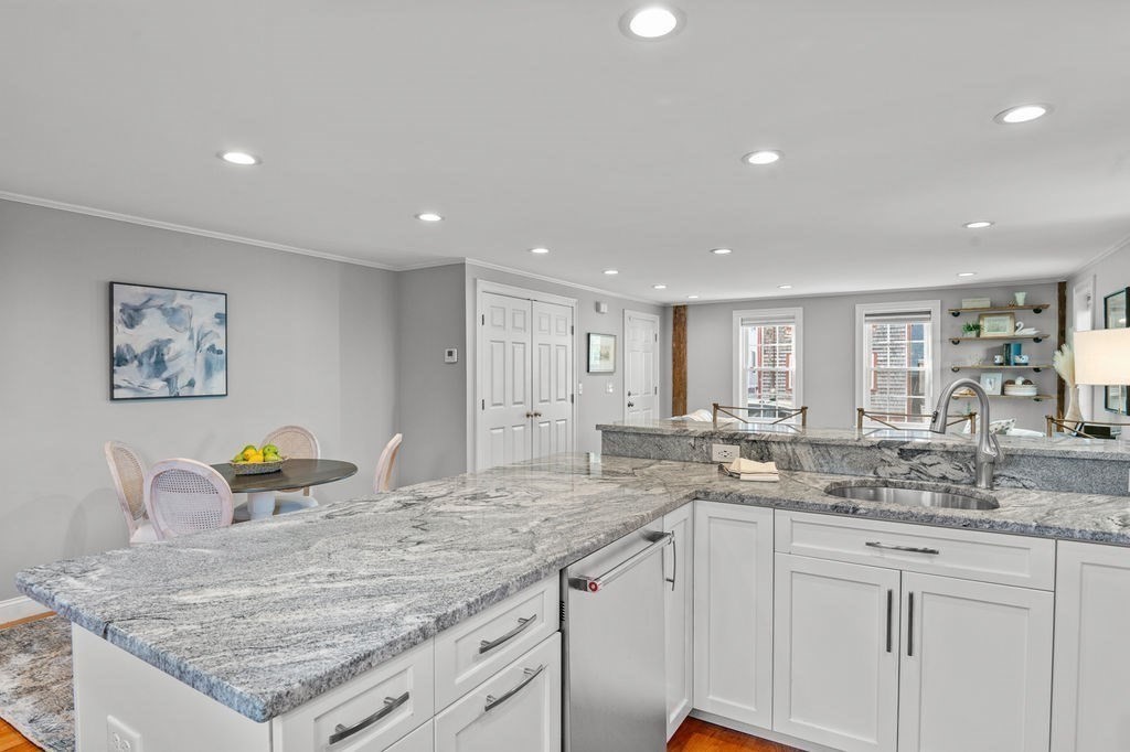 27 Warren St Unit 1, Newburyport, MA 01950 - Image 15