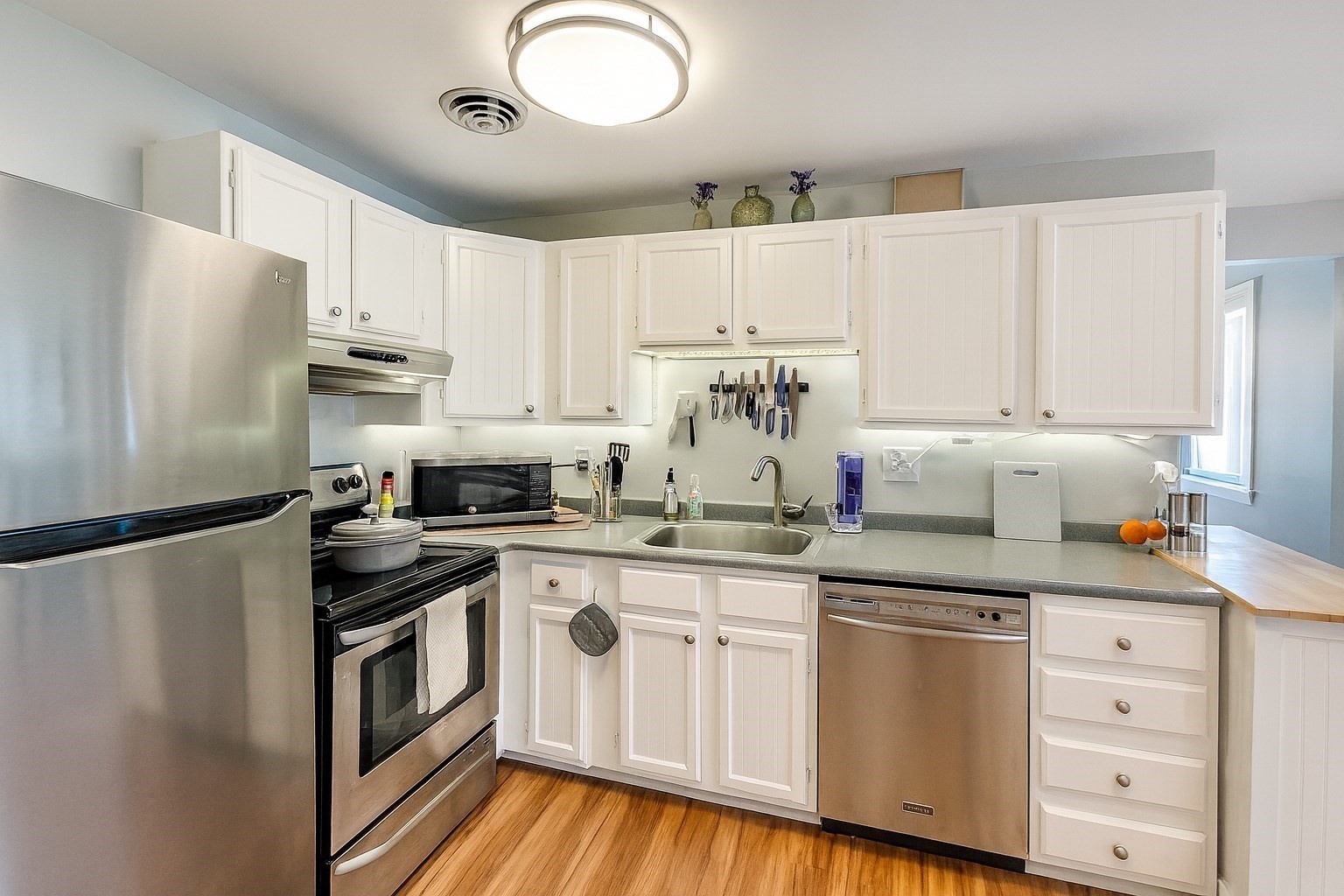 38 Carey Ave Unit 3, Watertown, MA 02472