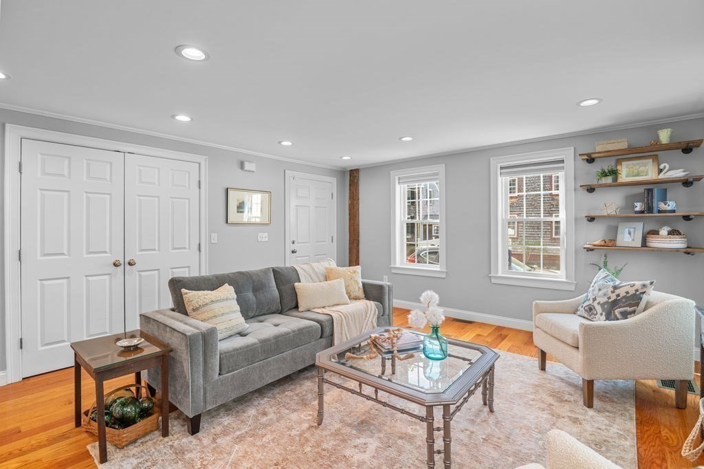 27 Warren St Unit 1, Newburyport, MA 01950 - Image 9