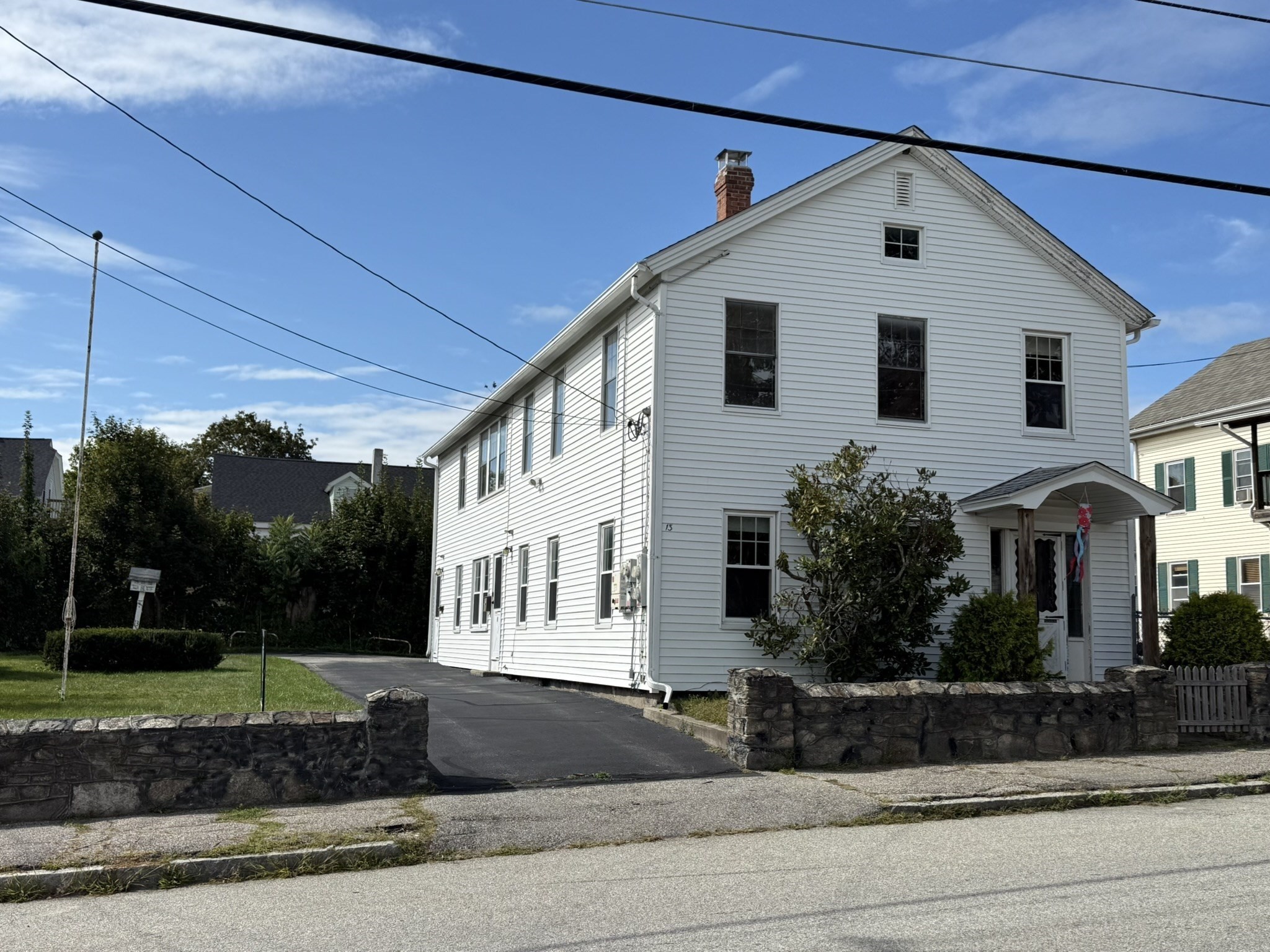 13 Oxford Ave, Dudley, MA 01571