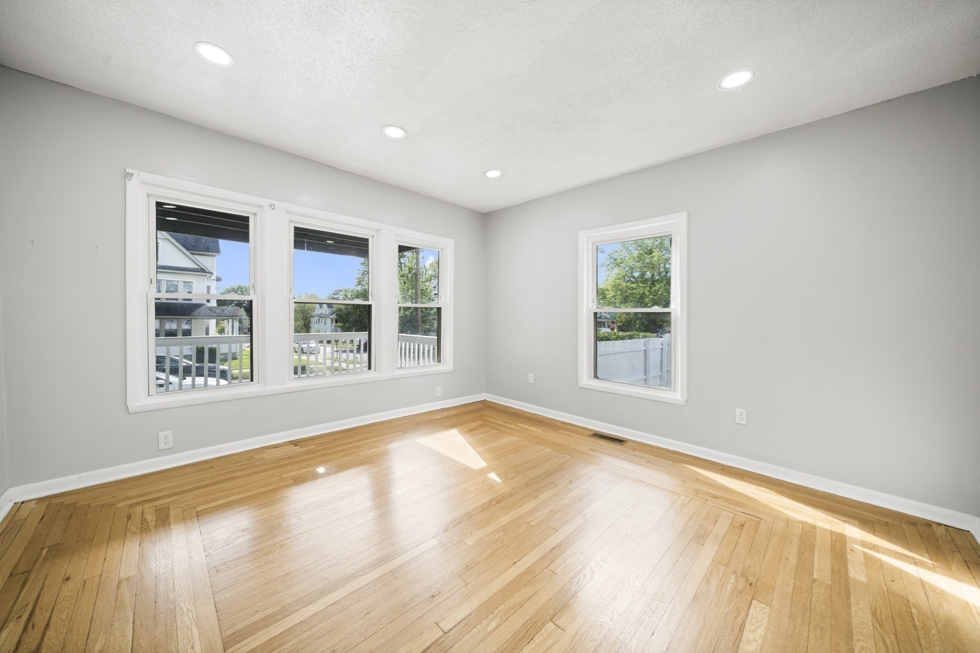 57 Narragansett St, Springfield, MA 01107 - Image 12