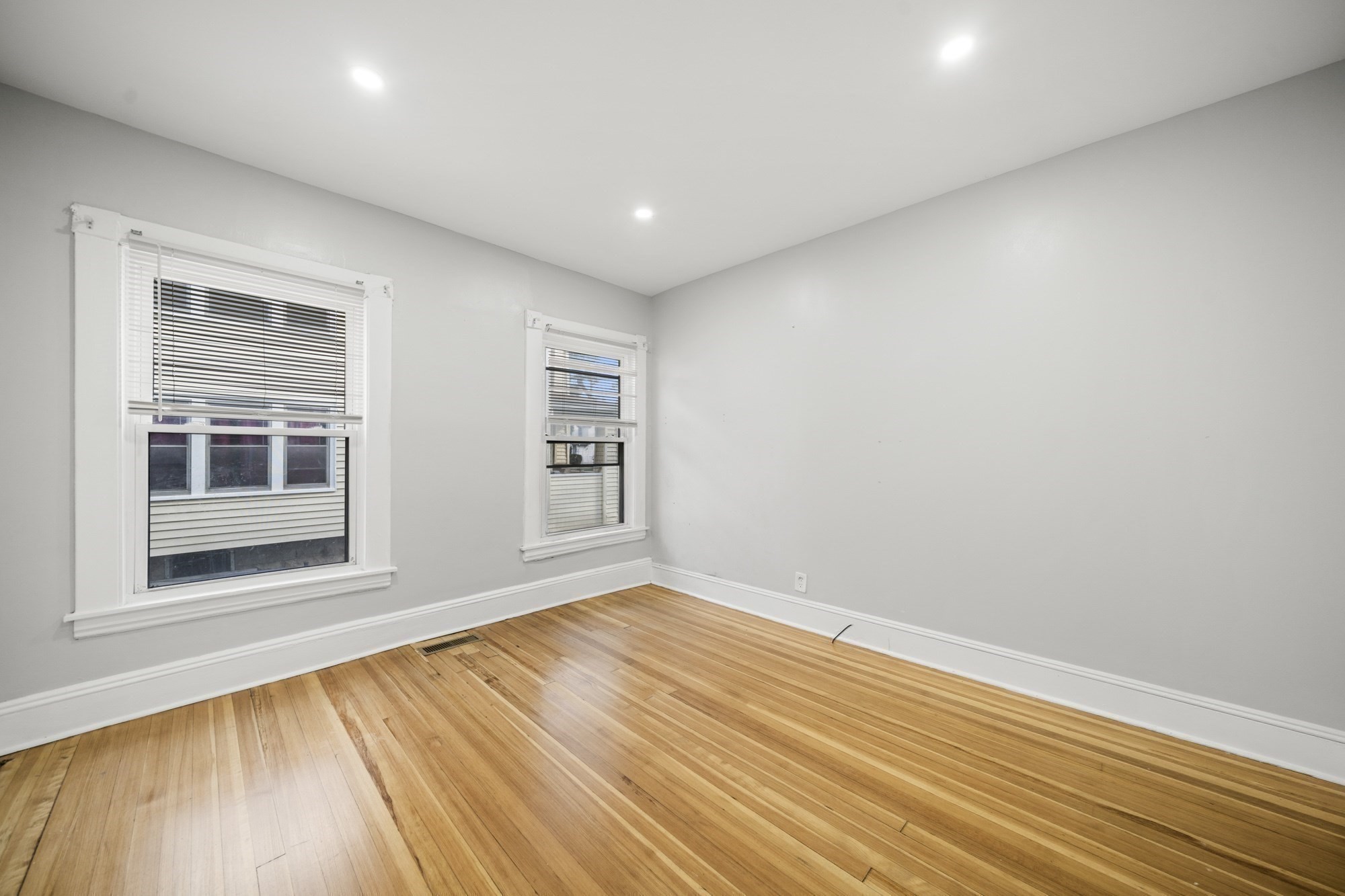 57 Narragansett St, Springfield, MA 01107 - Image 14