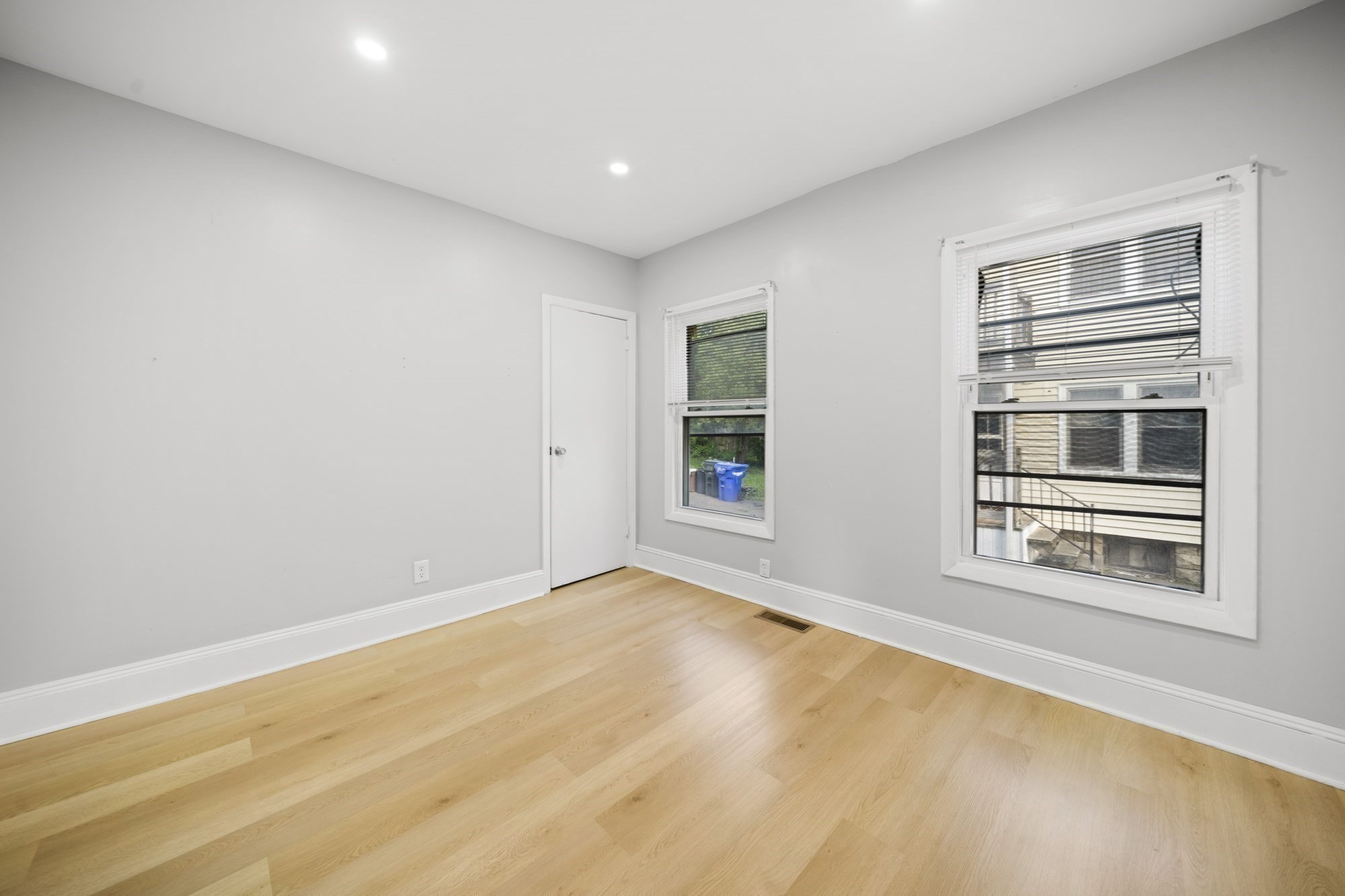 57 Narragansett St, Springfield, MA 01107 - Image 18