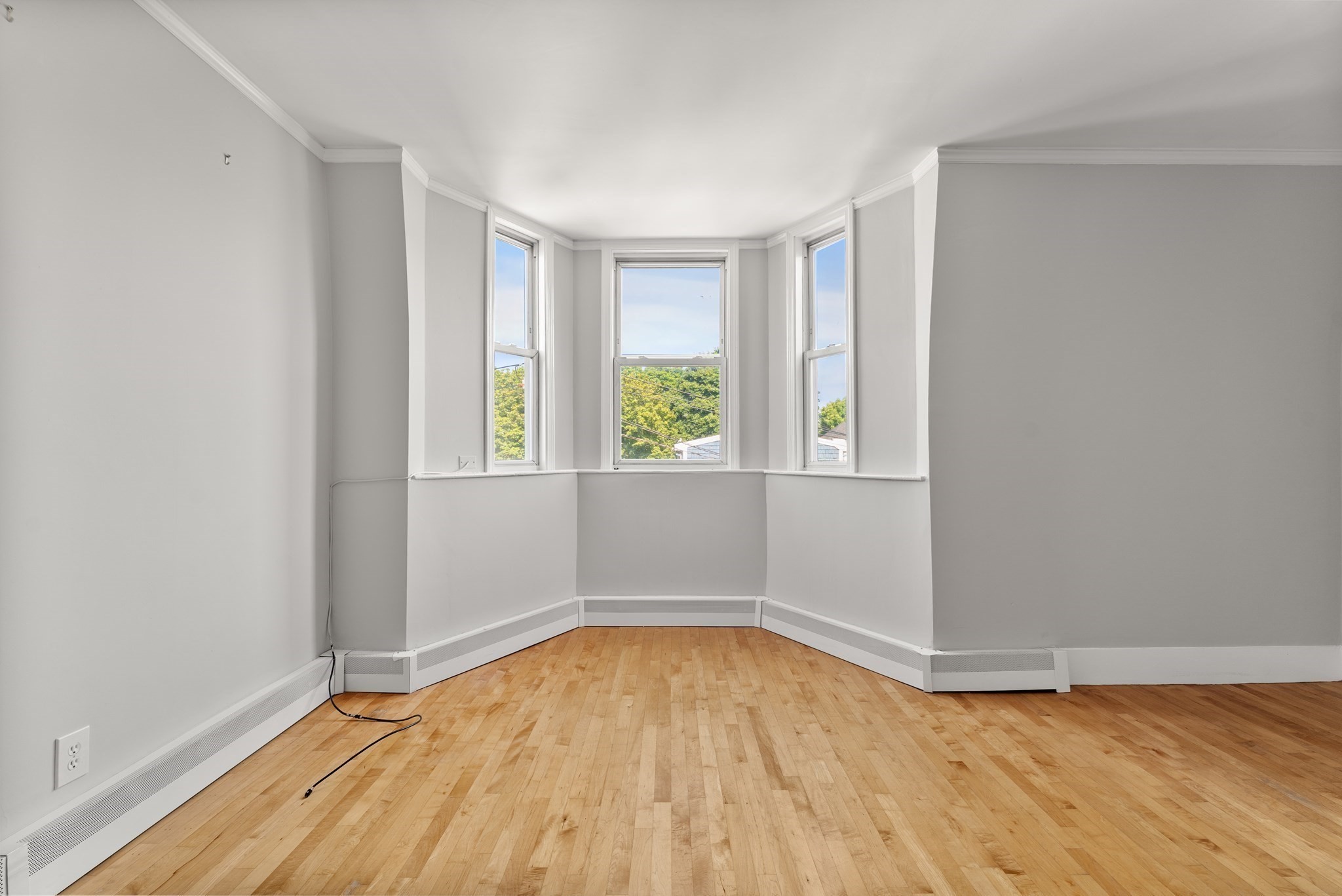 260 Sidney St Unit 3R, Cambridge, MA 02139