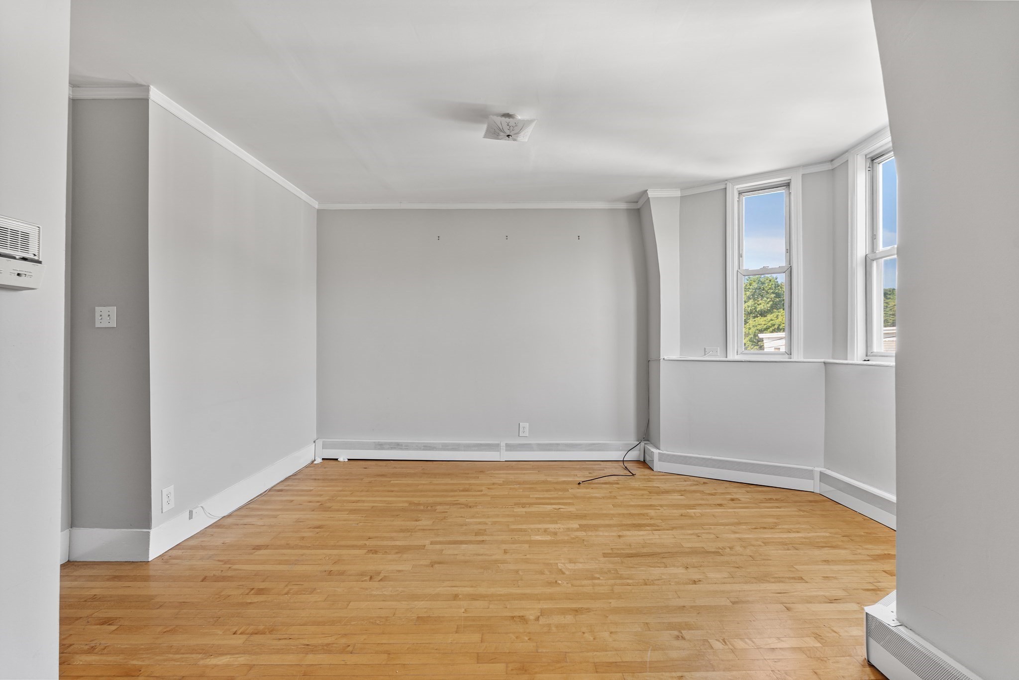 260 Sidney St Unit 3R, Cambridge, MA 02139 - Image 2