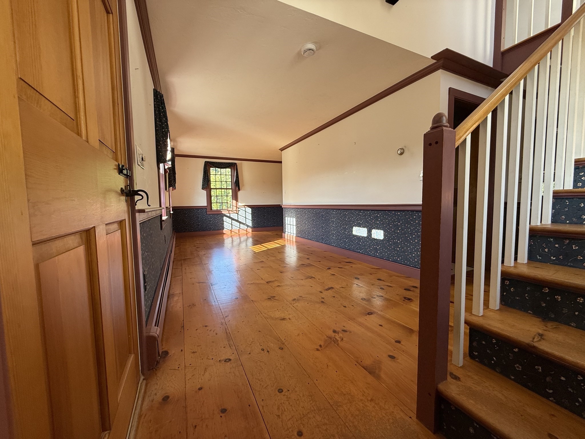 196 N Spencer Rd, Spencer, MA 01562 - Image 18