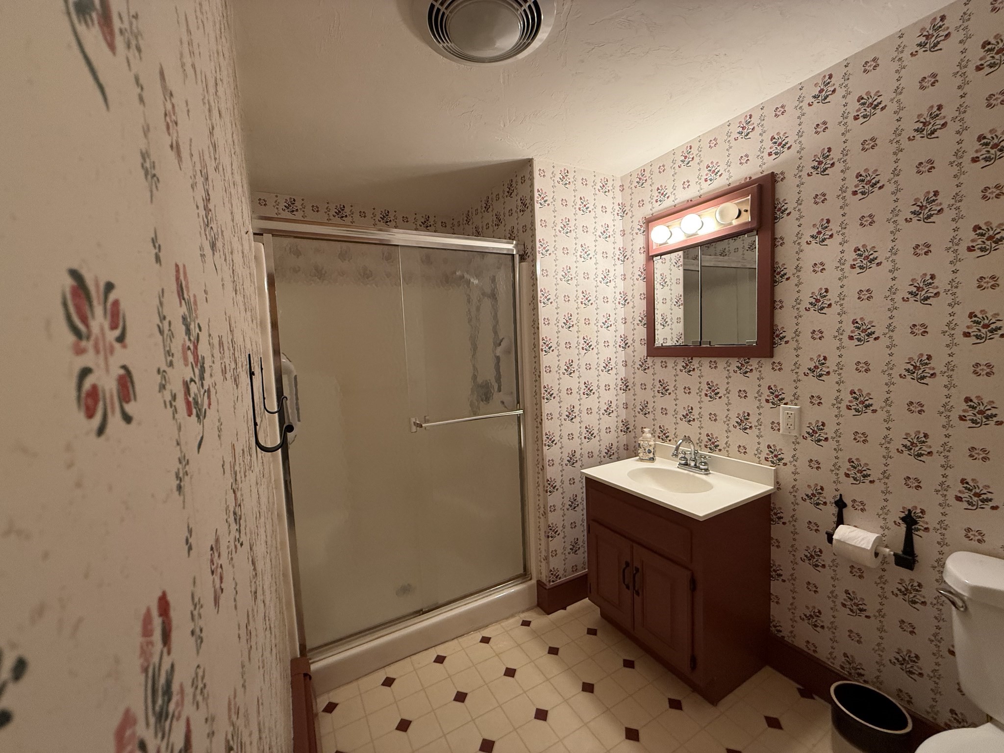 196 N Spencer Rd, Spencer, MA 01562 - Image 30