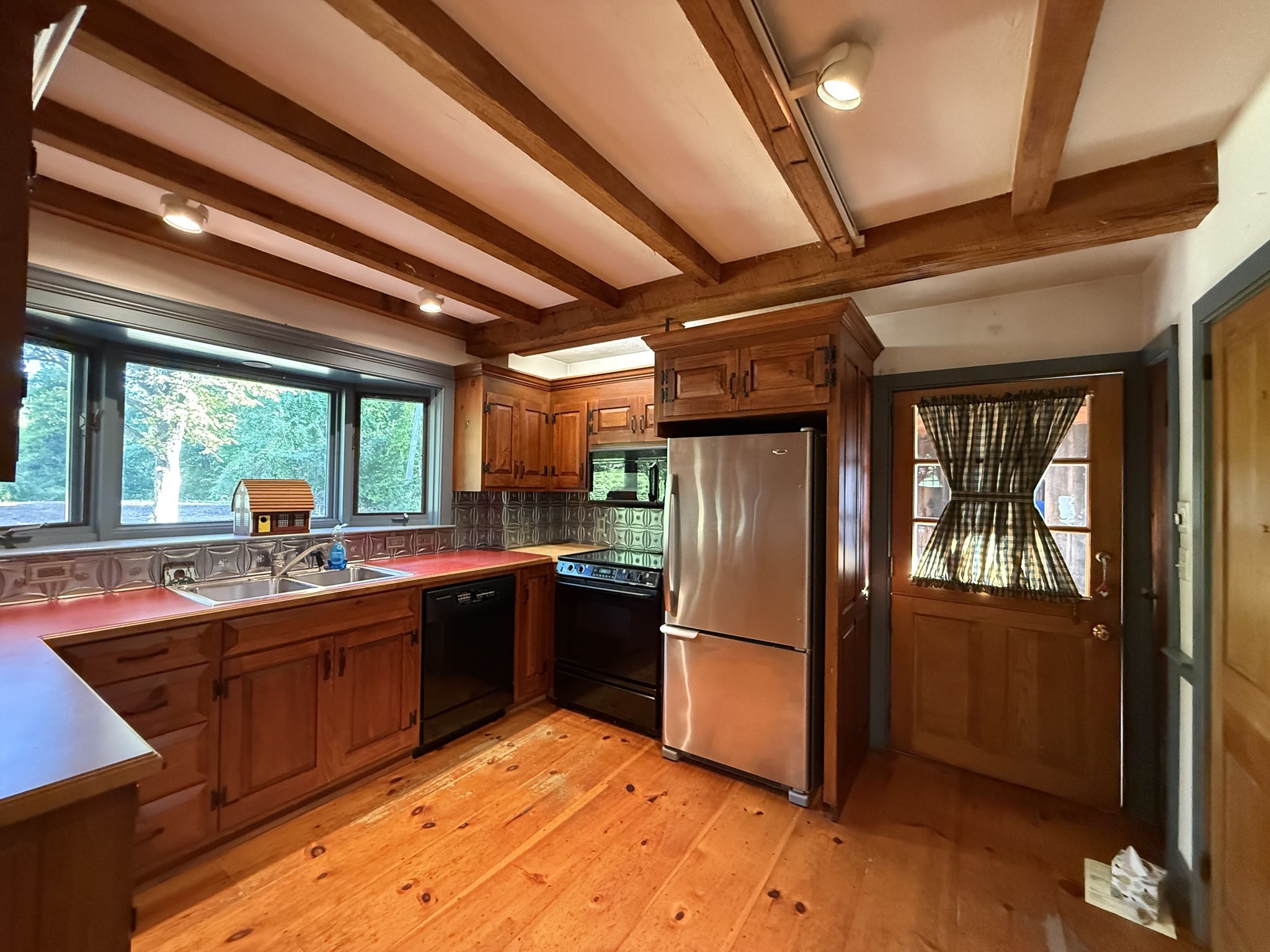 196 N Spencer Rd, Spencer, MA 01562 - Image 10