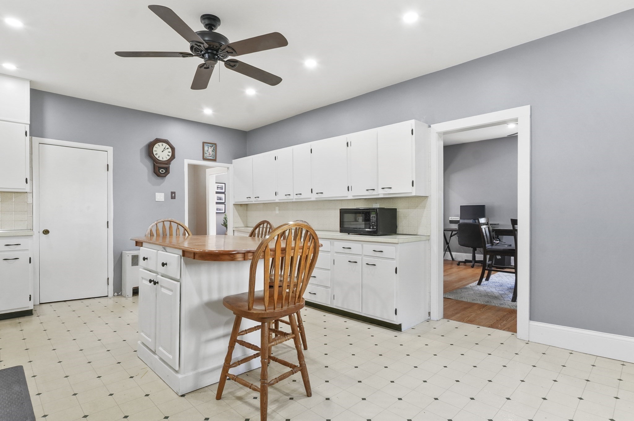 69 Eastern Avenue, Woburn, MA 01801 - Image 14