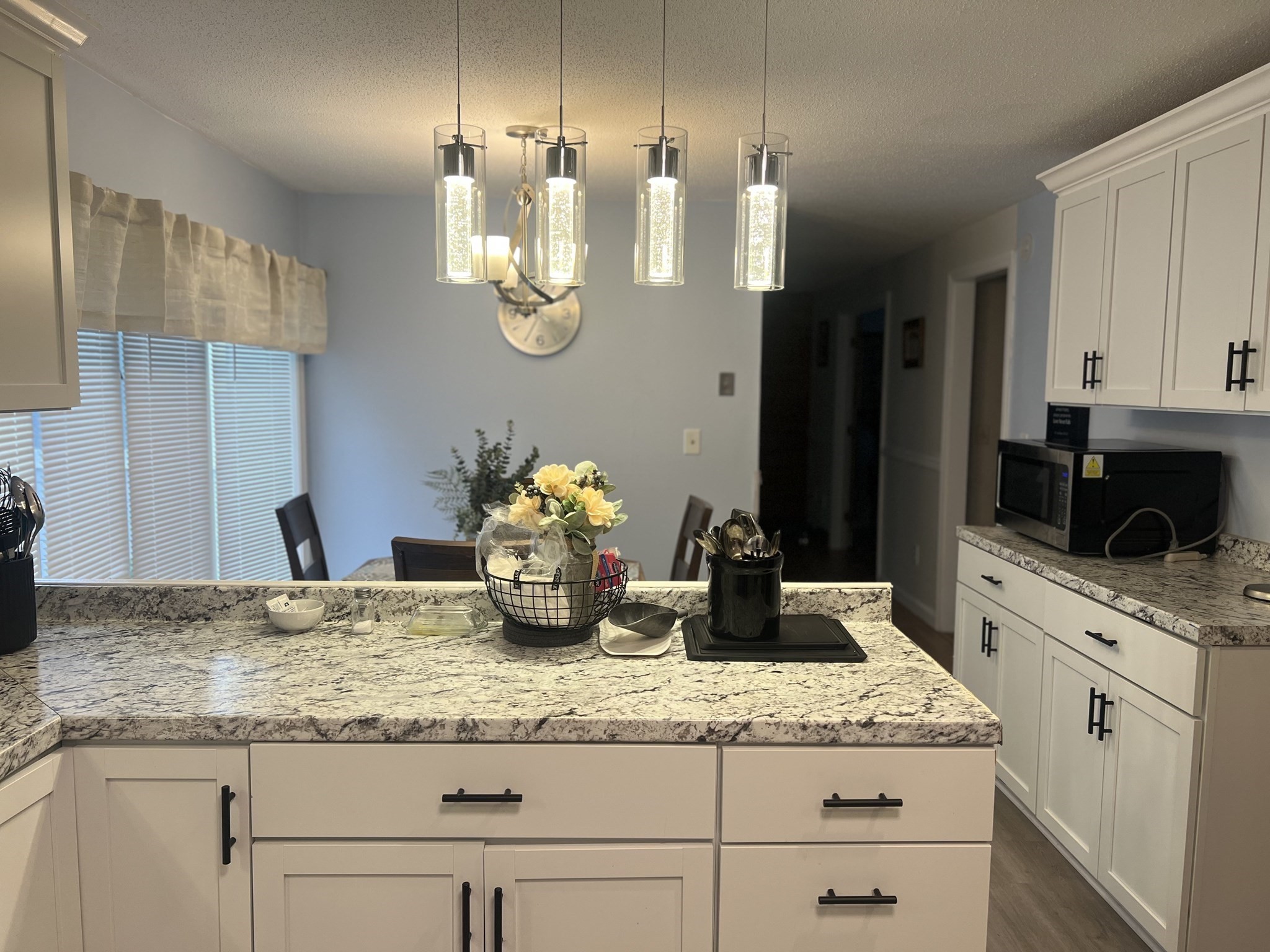 11 Calvin St, Springfield, MA 01104 - Image 4