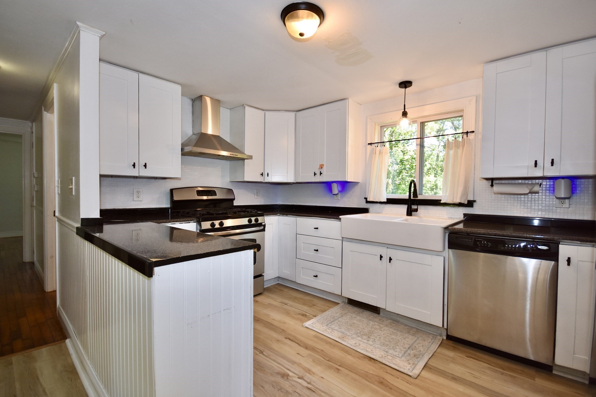 296 Lincoln Rd, Barnstable, MA 02601 - Image 4