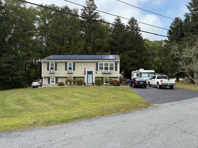 51 Newton St, Westport, MA 02790