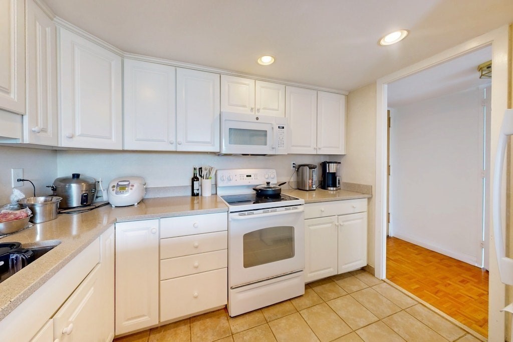 45 Longwood Ave Unit 812, Brookline, MA 02446 - Image 7