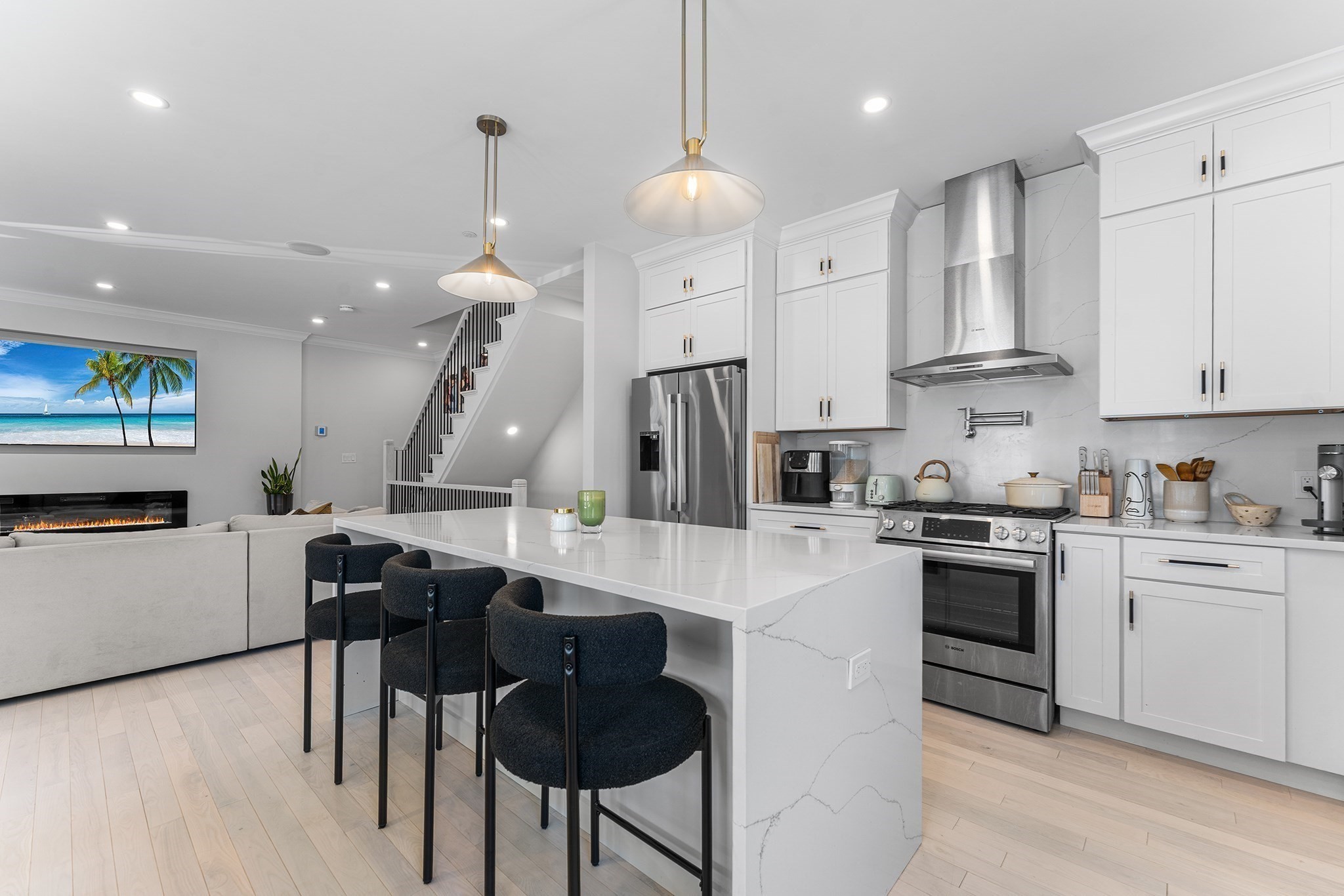 11 Lowell St Unit B, Arlington, MA 02476