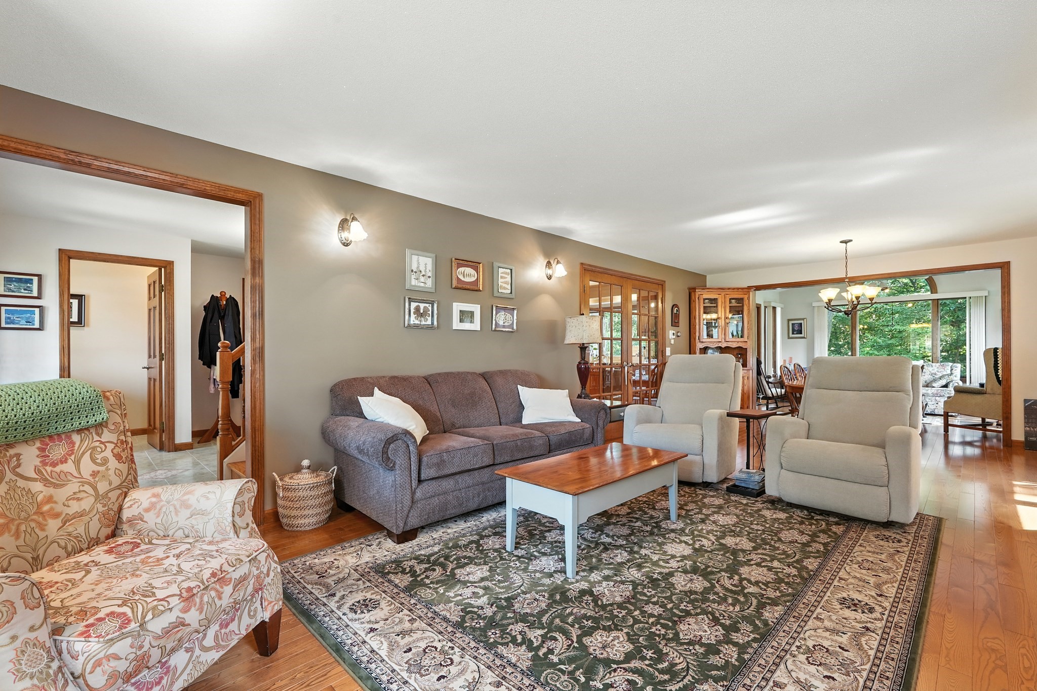 55 Dowds Ln, Chicopee, MA 01020 - Image 8