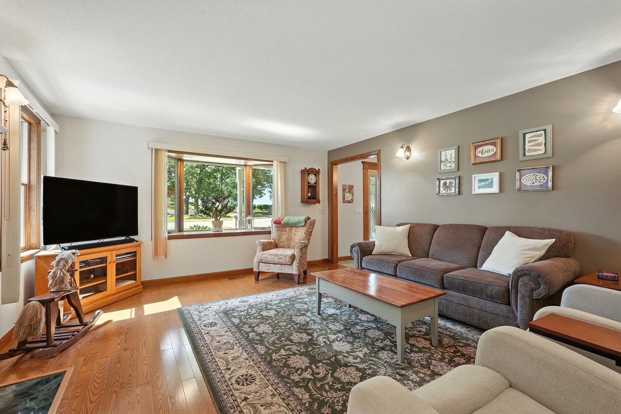 55 Dowds Ln, Chicopee, MA 01020 - Image 9