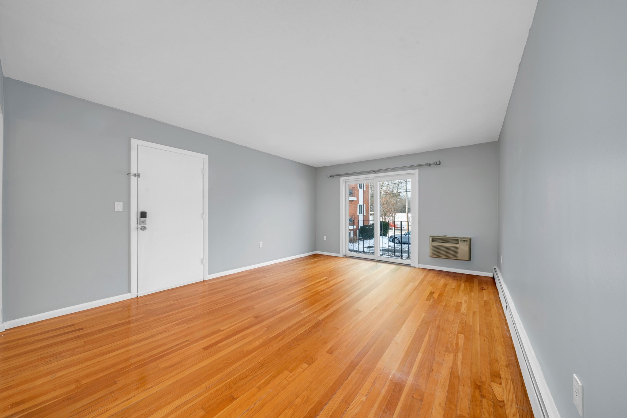 5 Endicott St Unit 3, Norwood, MA 02062