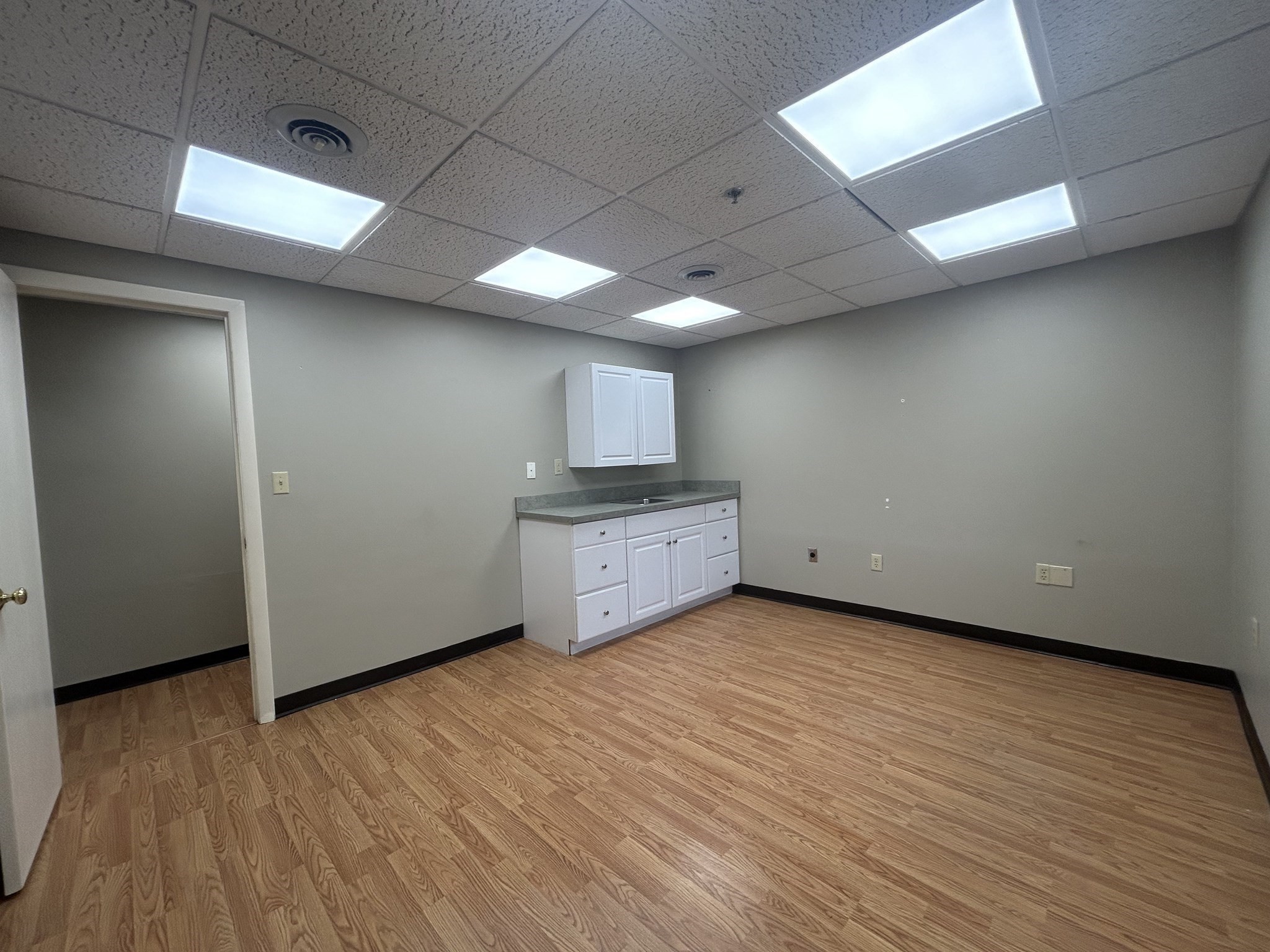 550 North Main Street, Attleboro, MA 02703 - Image 8