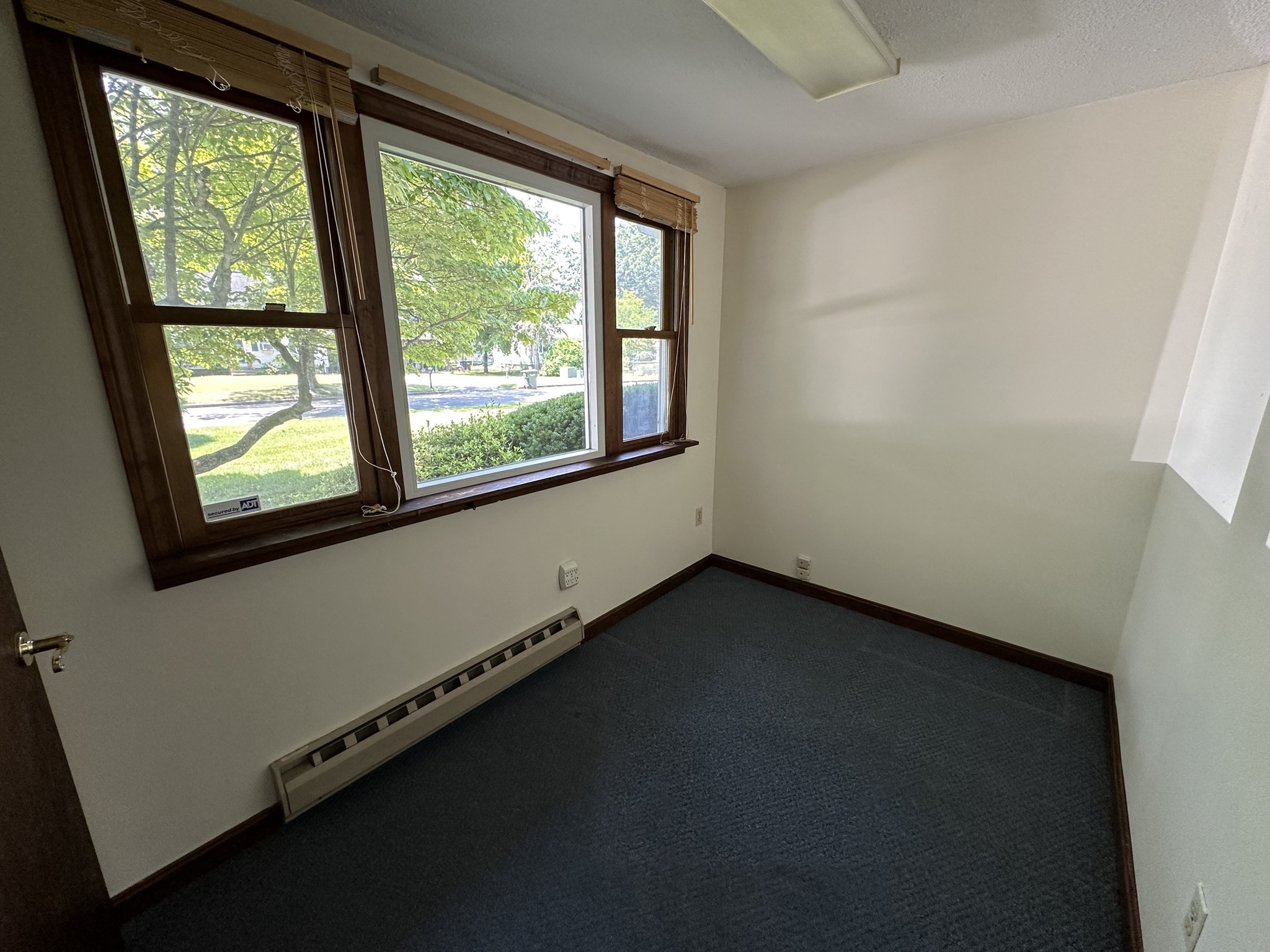 128 Sherwood Rd, Springfield, MA 01119 - Image 38