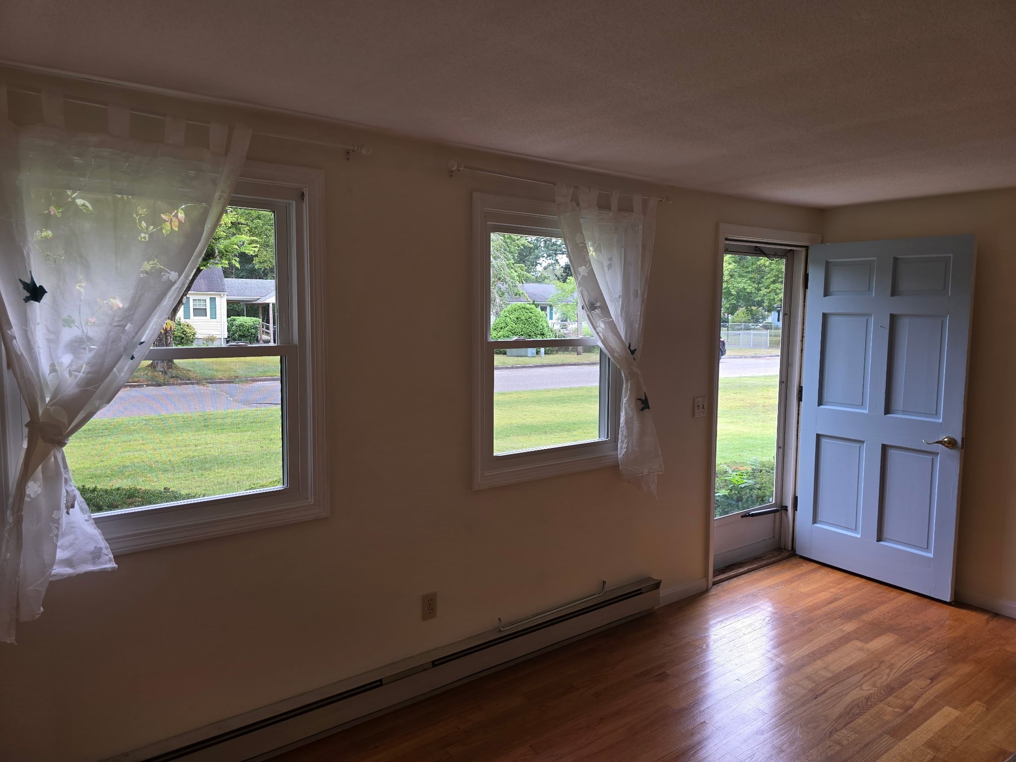 128 Sherwood Rd, Springfield, MA 01119 - Image 10