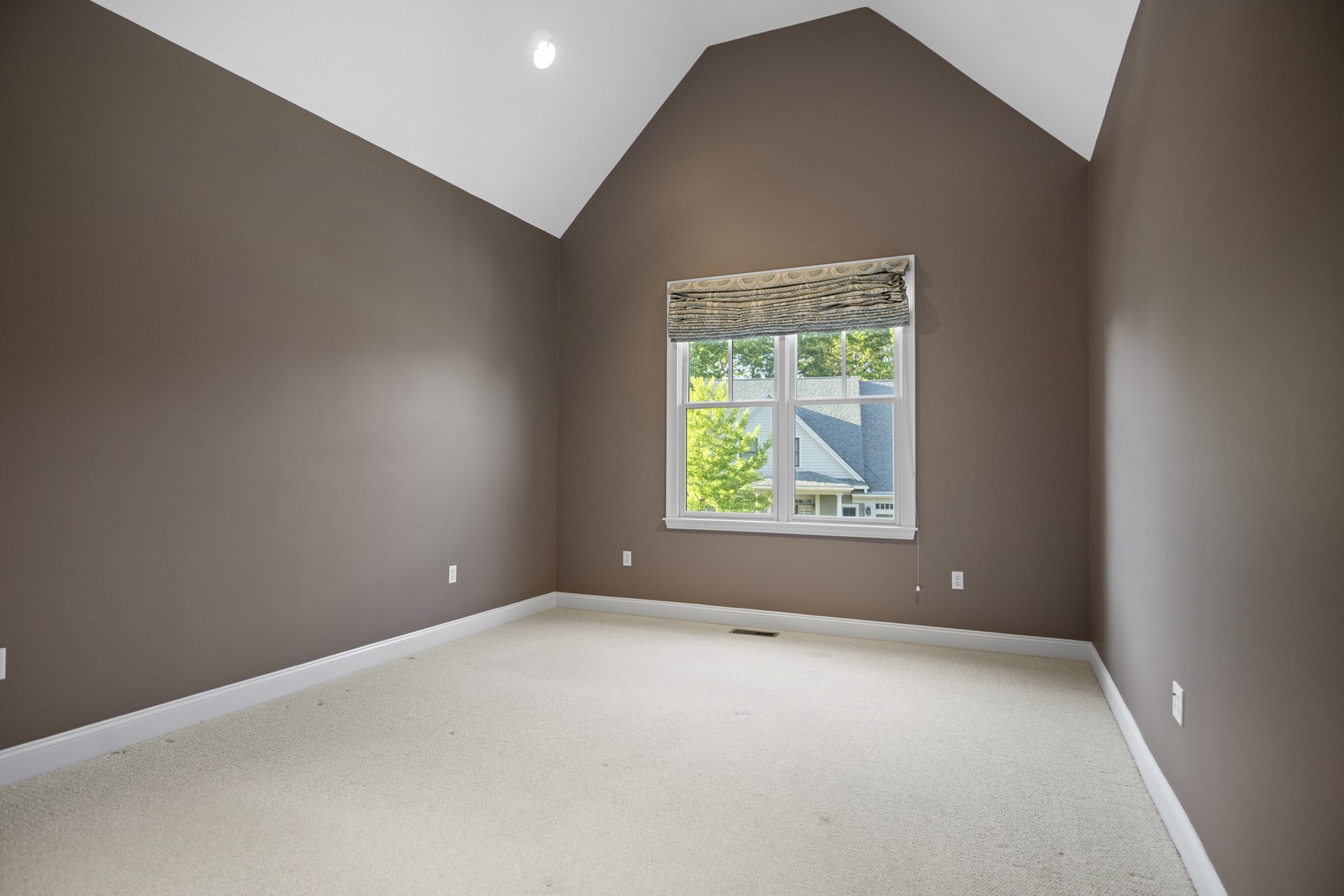 141 Johnson Woods Drive Unit 141, Reading, MA 01867 - Image 19