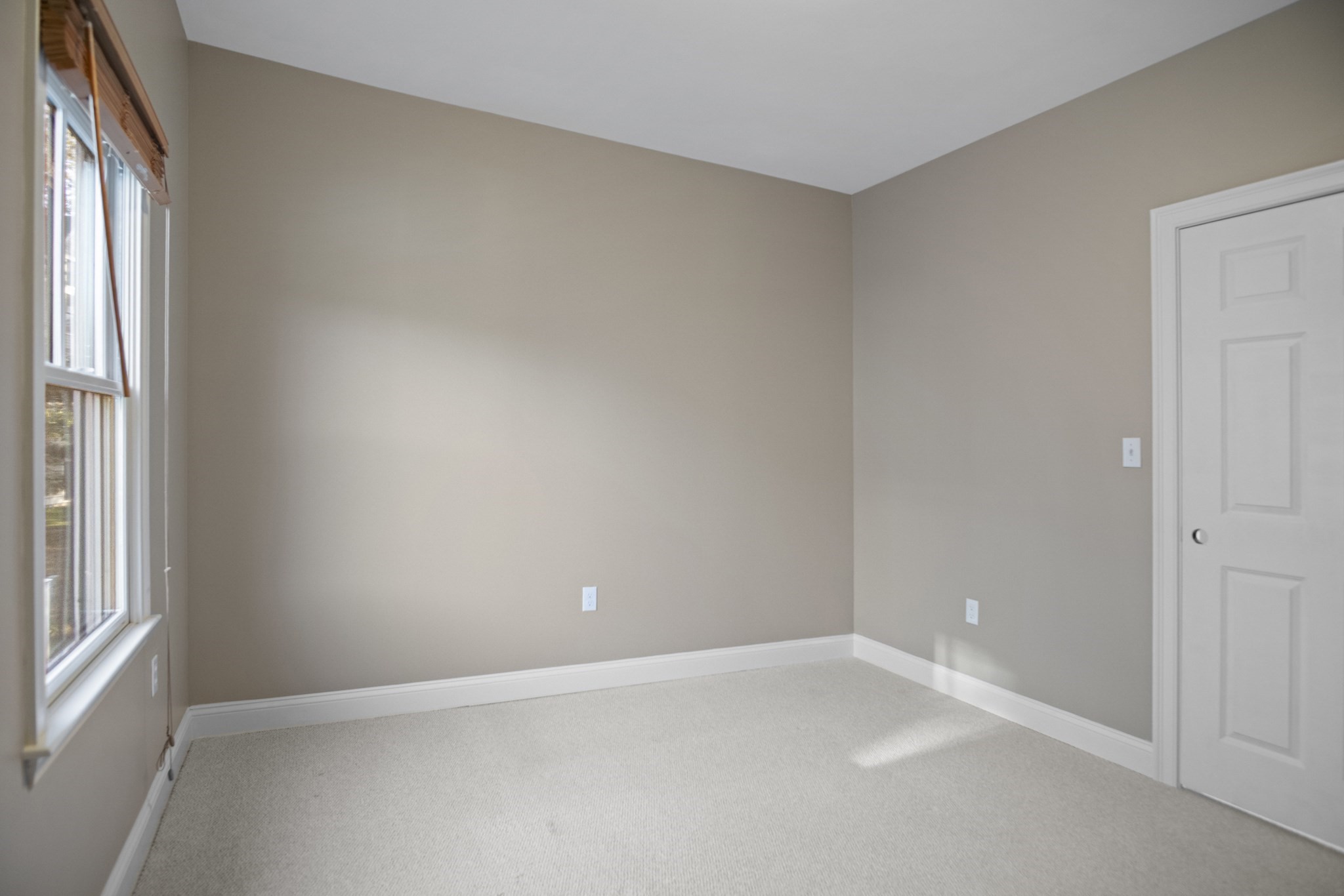 141 Johnson Woods Drive Unit 141, Reading, MA 01867 - Image 24