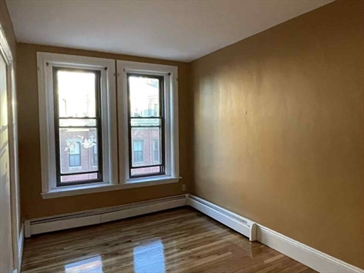 30 Worthington St, Apt 3