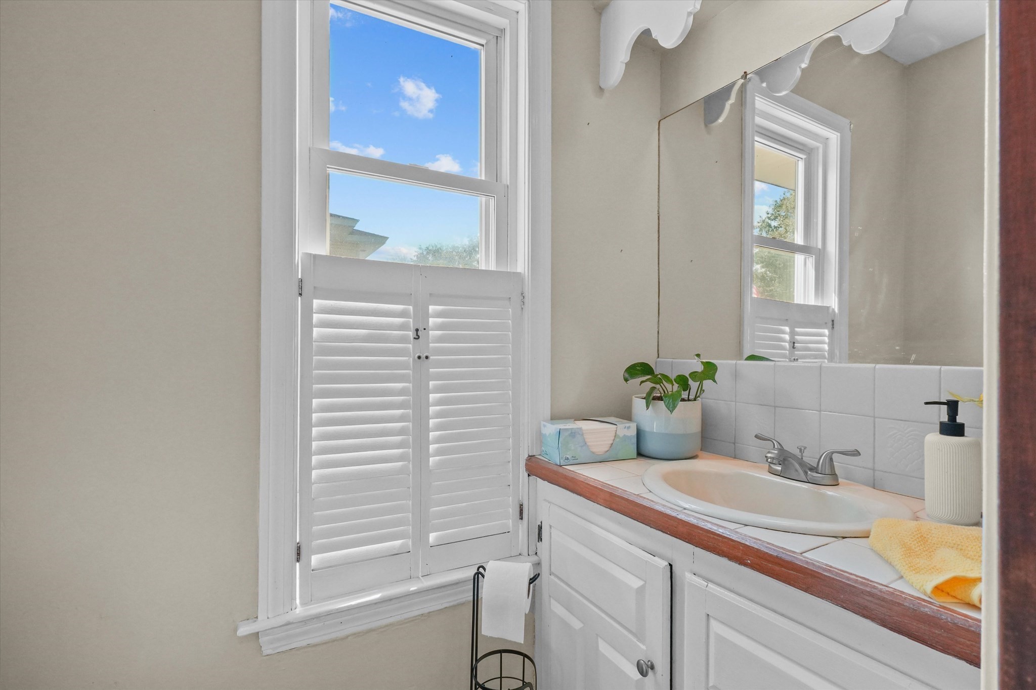 1084 Main St, Leominster, MA 01453 - Image 13