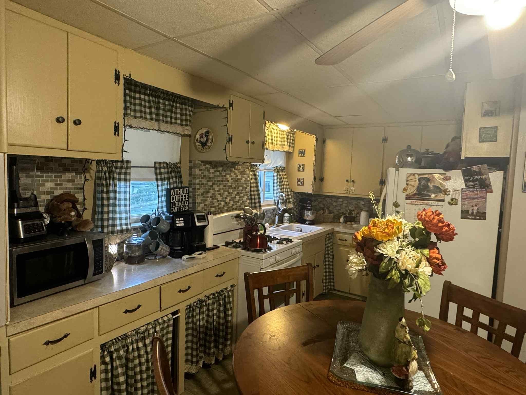 539 Aetna St, Fall River, MA 02721 - Image 10