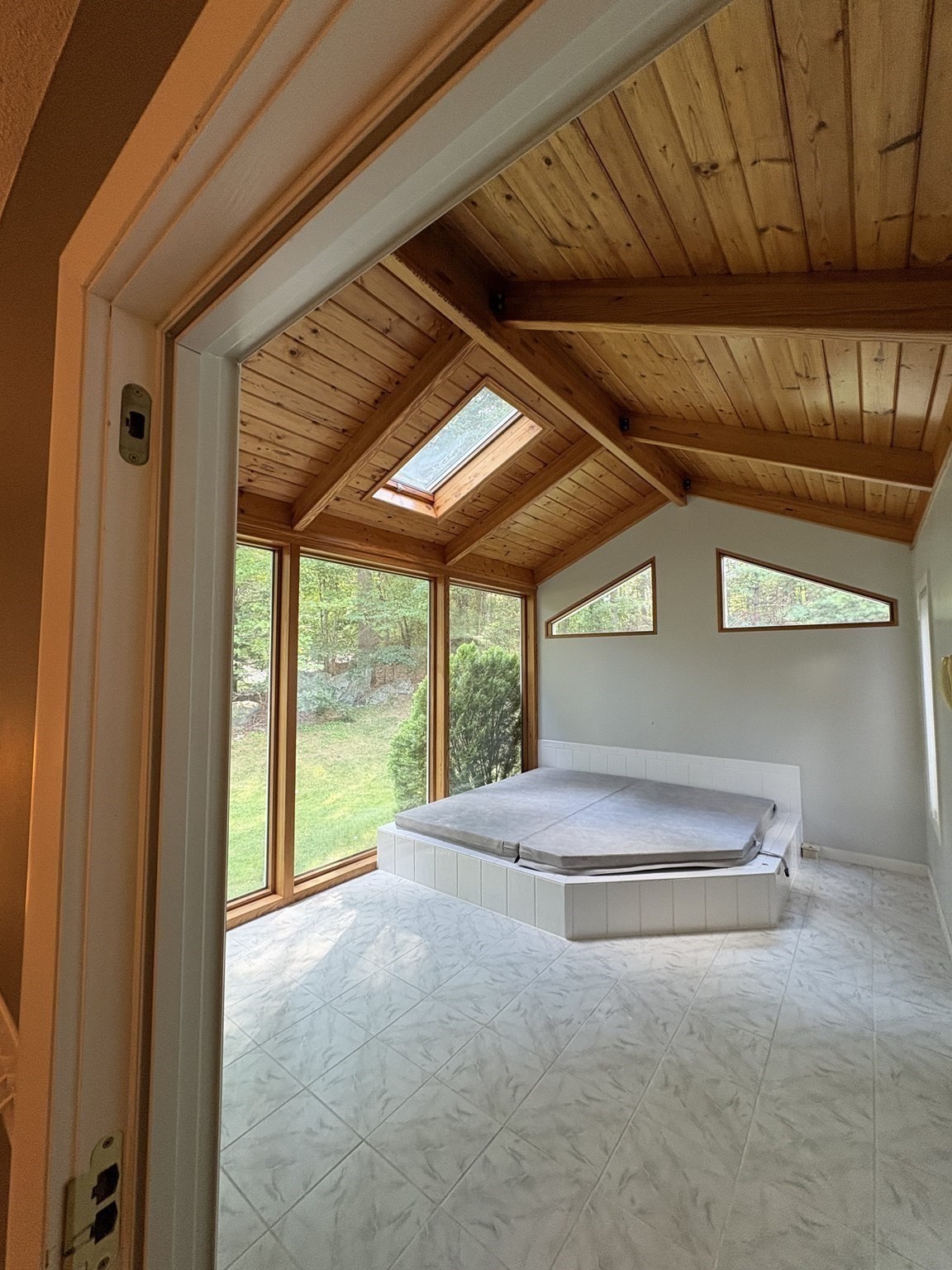 321 Westerly Cr, Ludlow, MA 01056 - Image 13